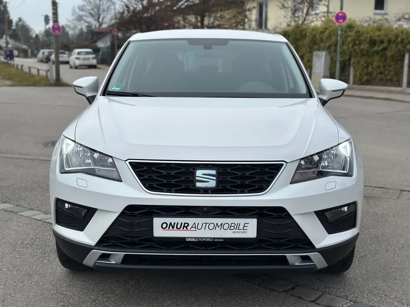 SEAT Ateca Style 1.6 TDI Klima AHK SHZ 360° DAB+ Weiß - 2