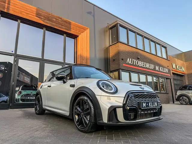 MINI Cooper S Mini 2.0 John Cooper Works F1 aut 178pk/pano/camer