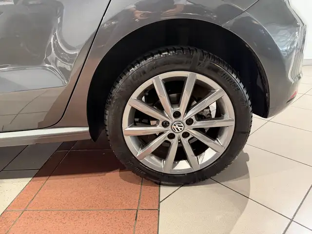 Volkswagen Polo view 14