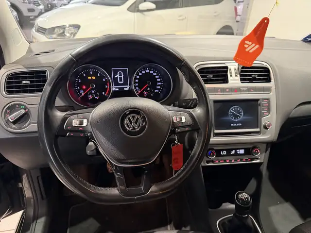 Volkswagen Polo view 11