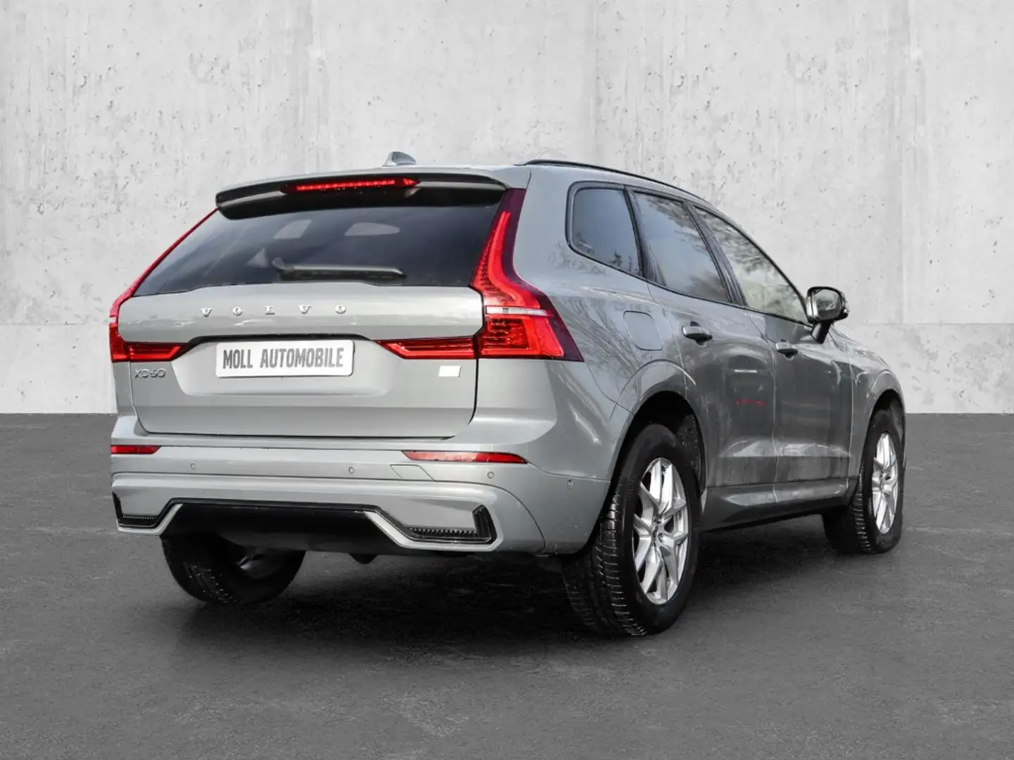Volvo XC60 Plus Dark Recharge Plug-In Hybrid AWD T8 Twin Engi Grau - 2