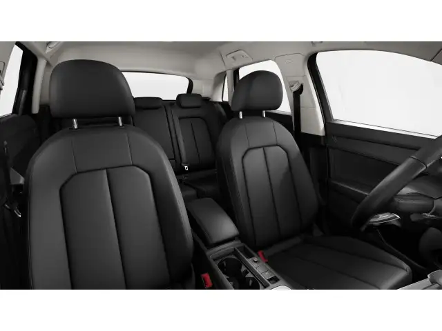Audi Q3 view 7