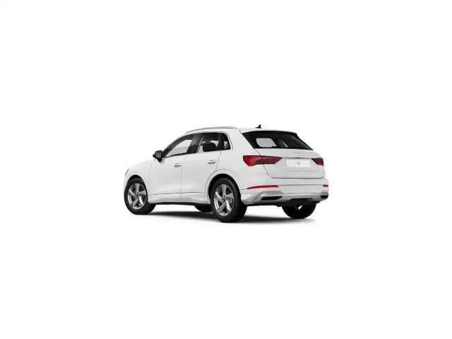 Audi Q3 view 5