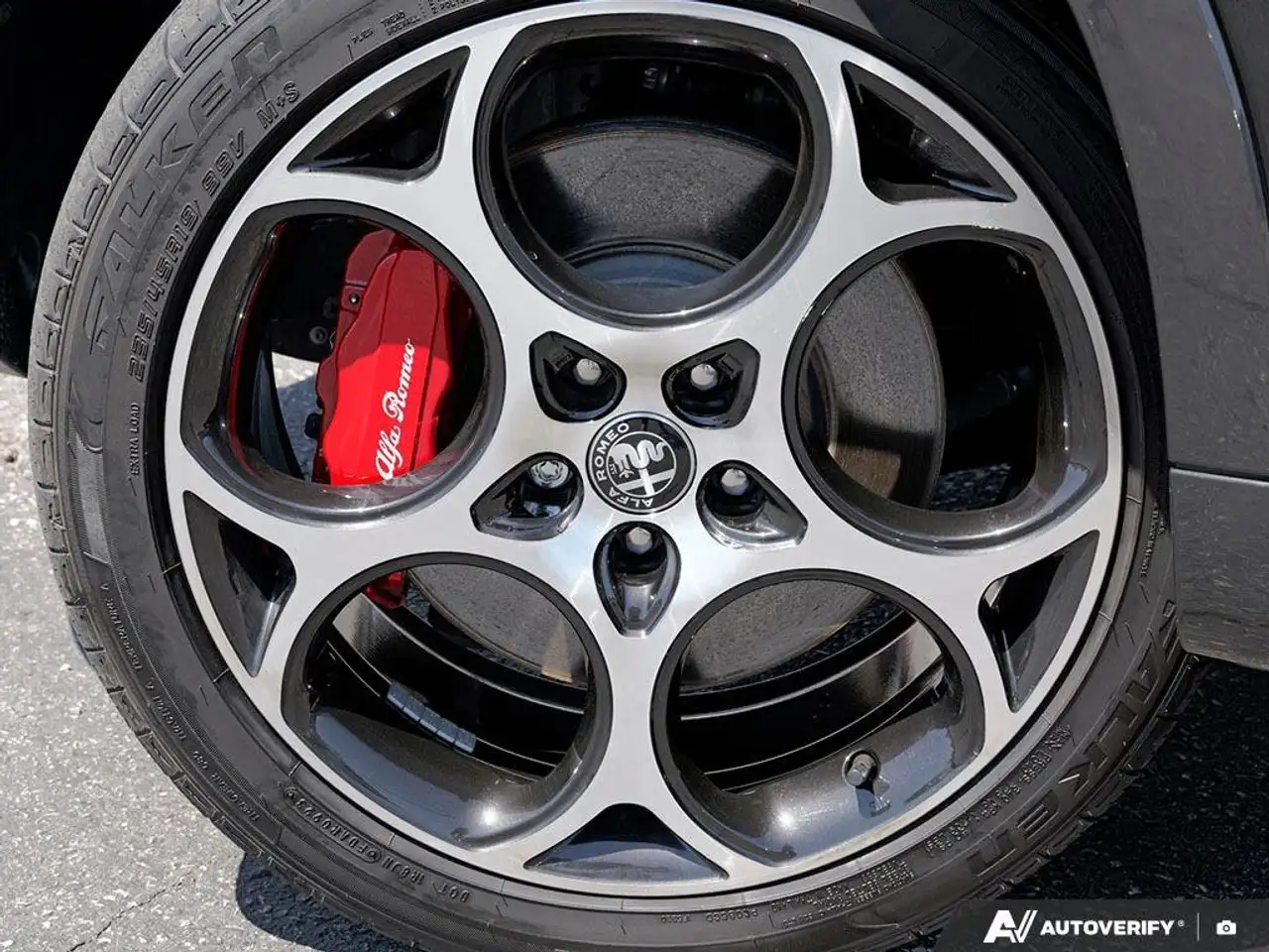 Alfa Romeo Tonale снимка Alfa Romeo Tonale