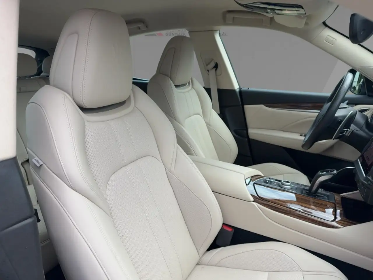 Maserati Levante 2022 — фото 11