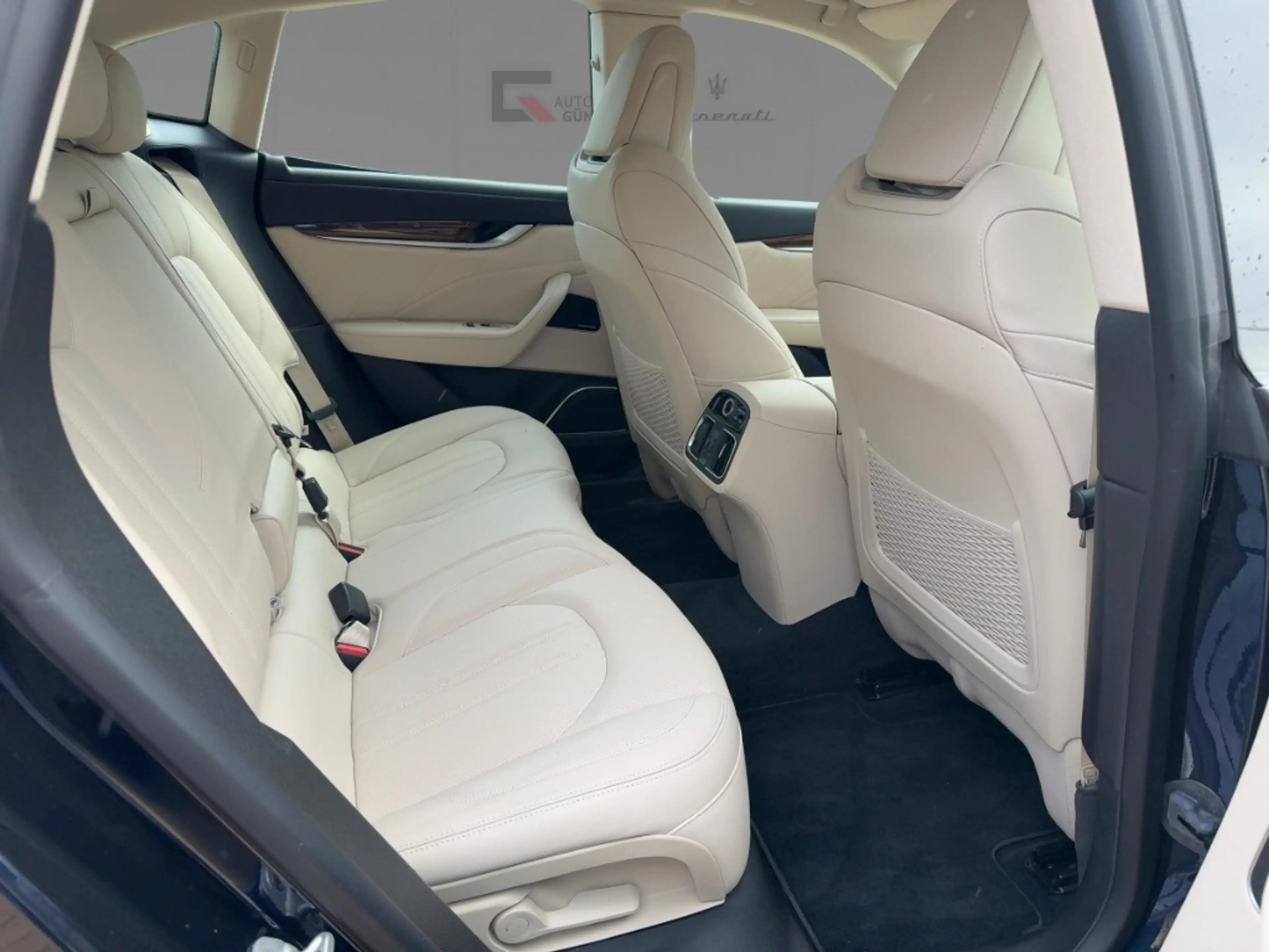 Maserati Levante BModena S MY22 430HP Blu Nobile Sabbia — photo 9