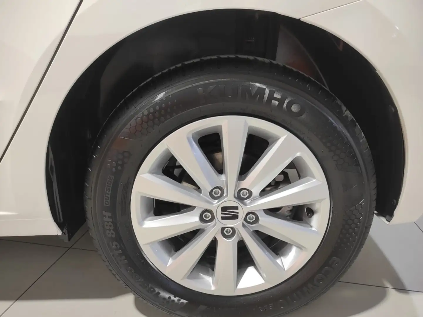 SEAT Ibiza 1.0 TSI S&S Style XM Edition 110 Blanco - 2