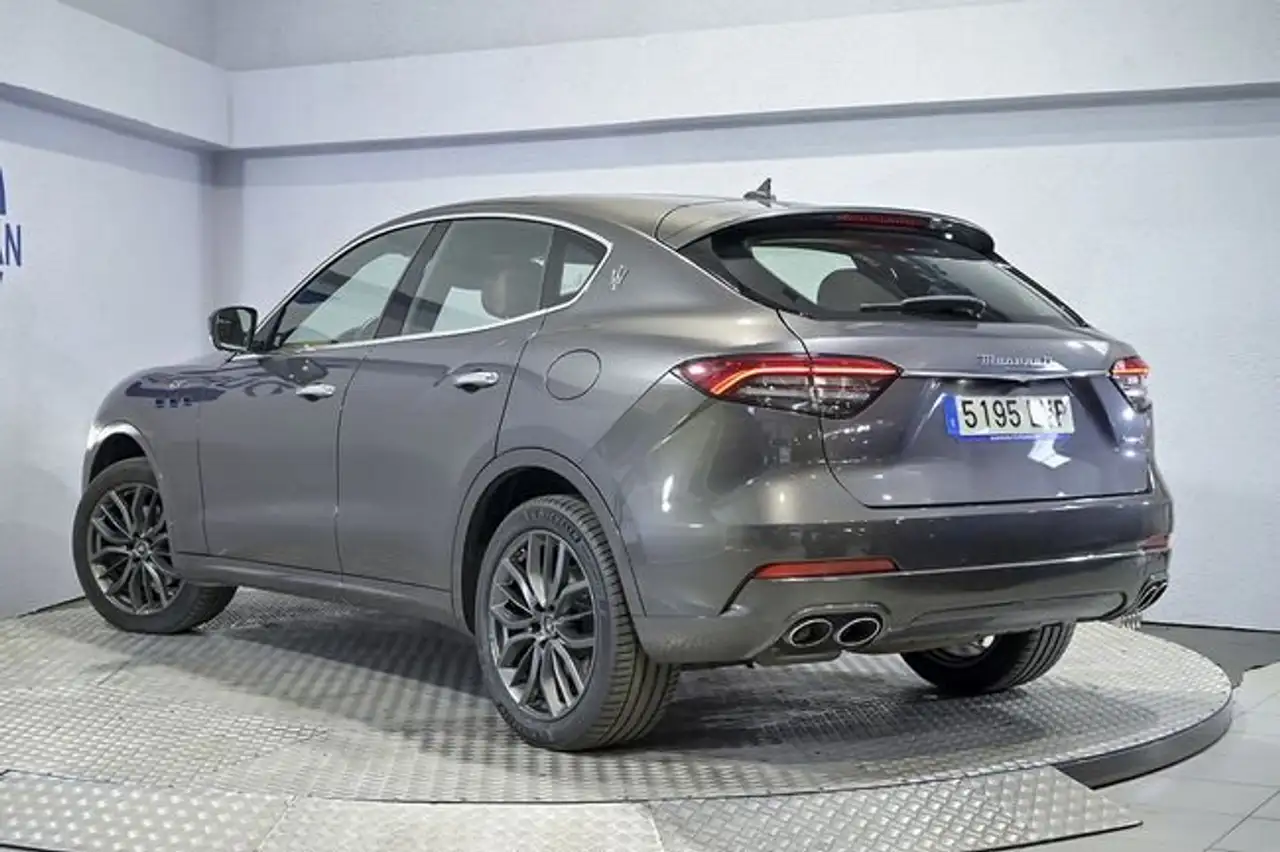 Maserati Levante 2021