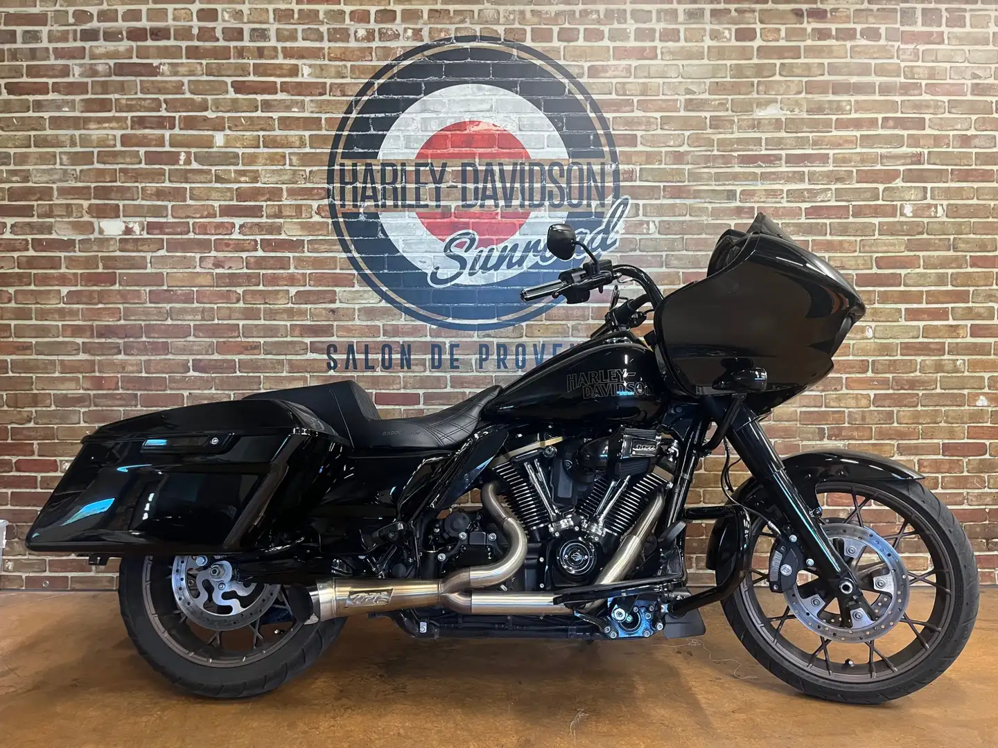 Harley-Davidson Road Glide - 1