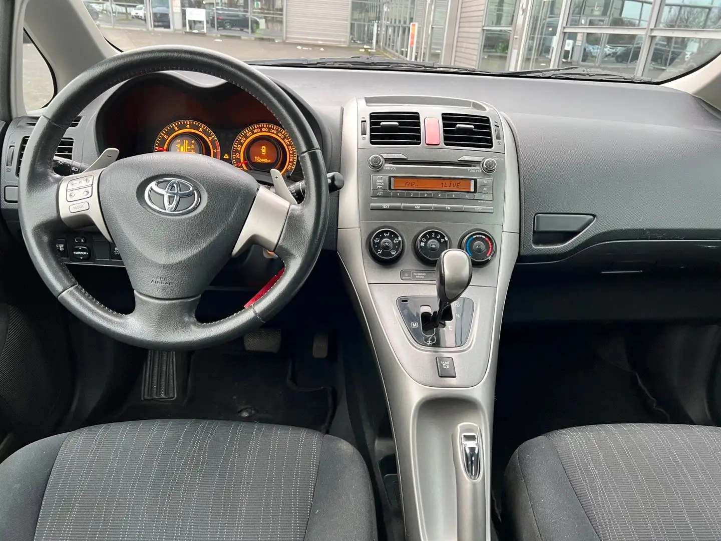 Toyota Auris Luna 1.6 Klima AUT Argent - 2