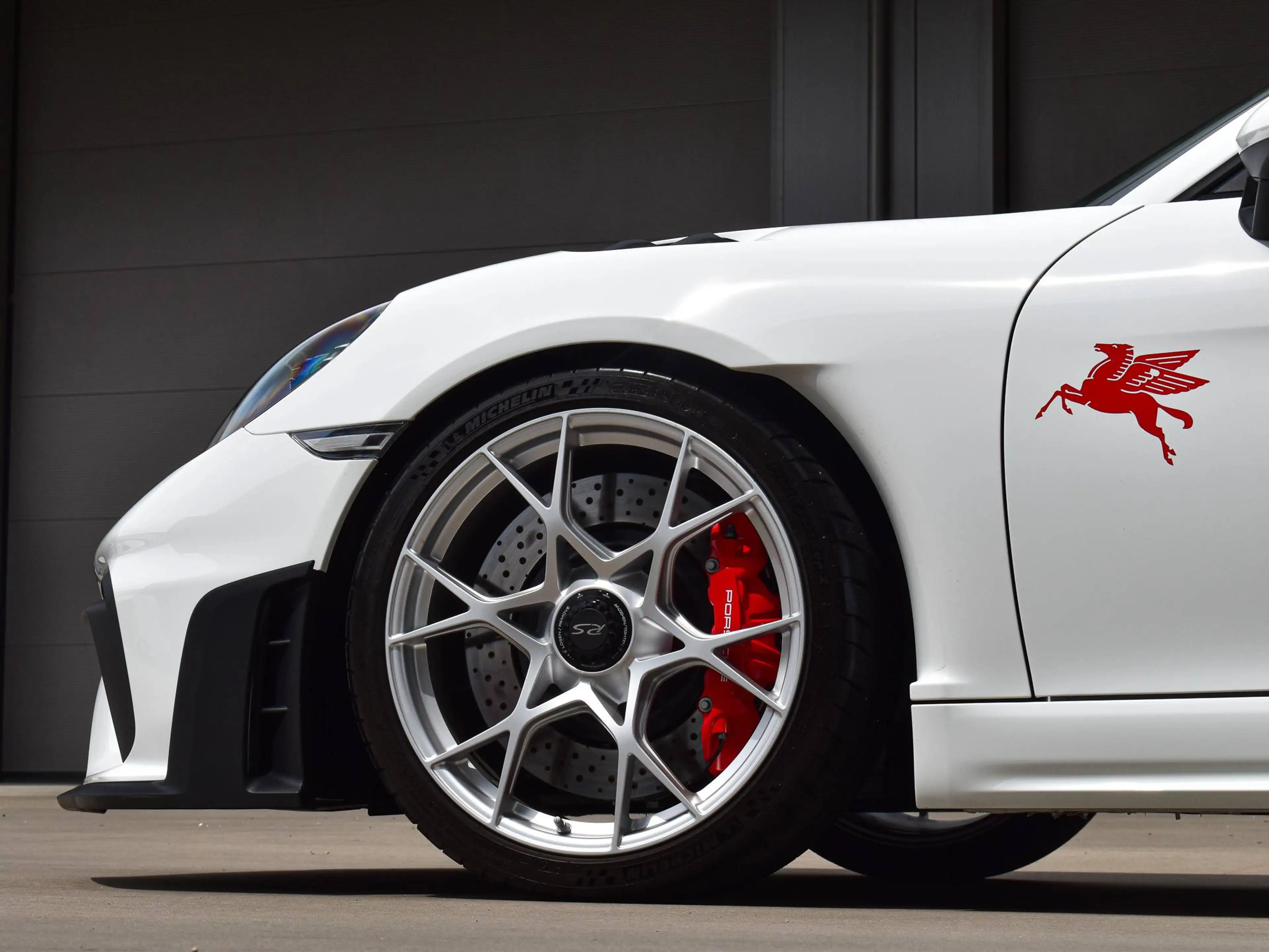 Porsche Boxster 718 Spyder RS / 4.0 PDK / Pure White / 1st Owner — photo 12