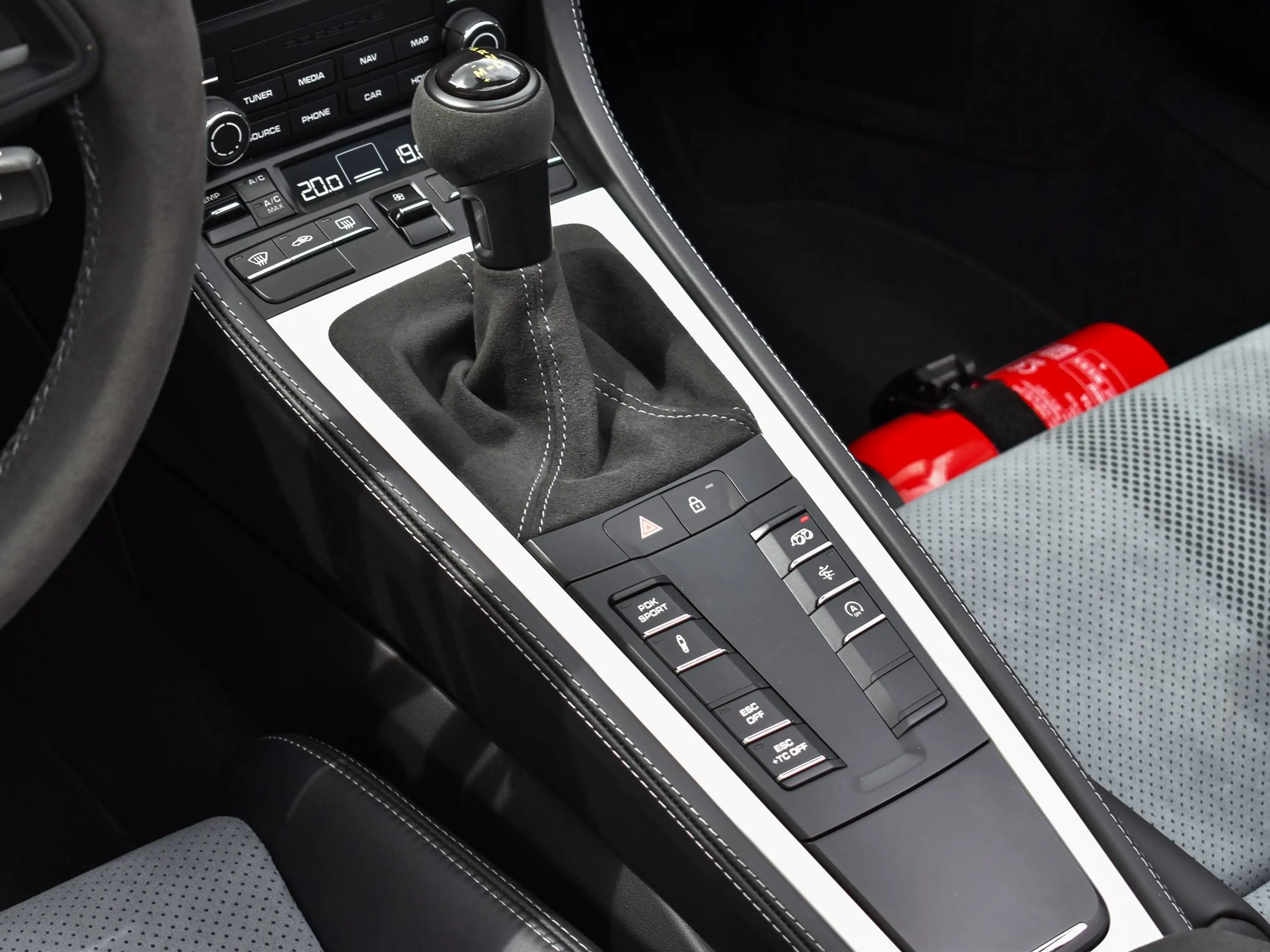 Porsche Boxster 718 Spyder RS / 4.0 PDK / Pure White / 1st Owner — photo 11