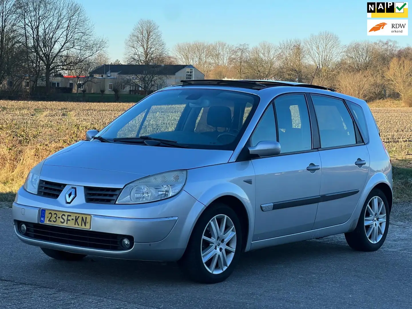 Renault Scenic 2.0-16V Tech Line PANO/CRUISE/PDC/AIRCO/TREKHAAK/ Gris - 1