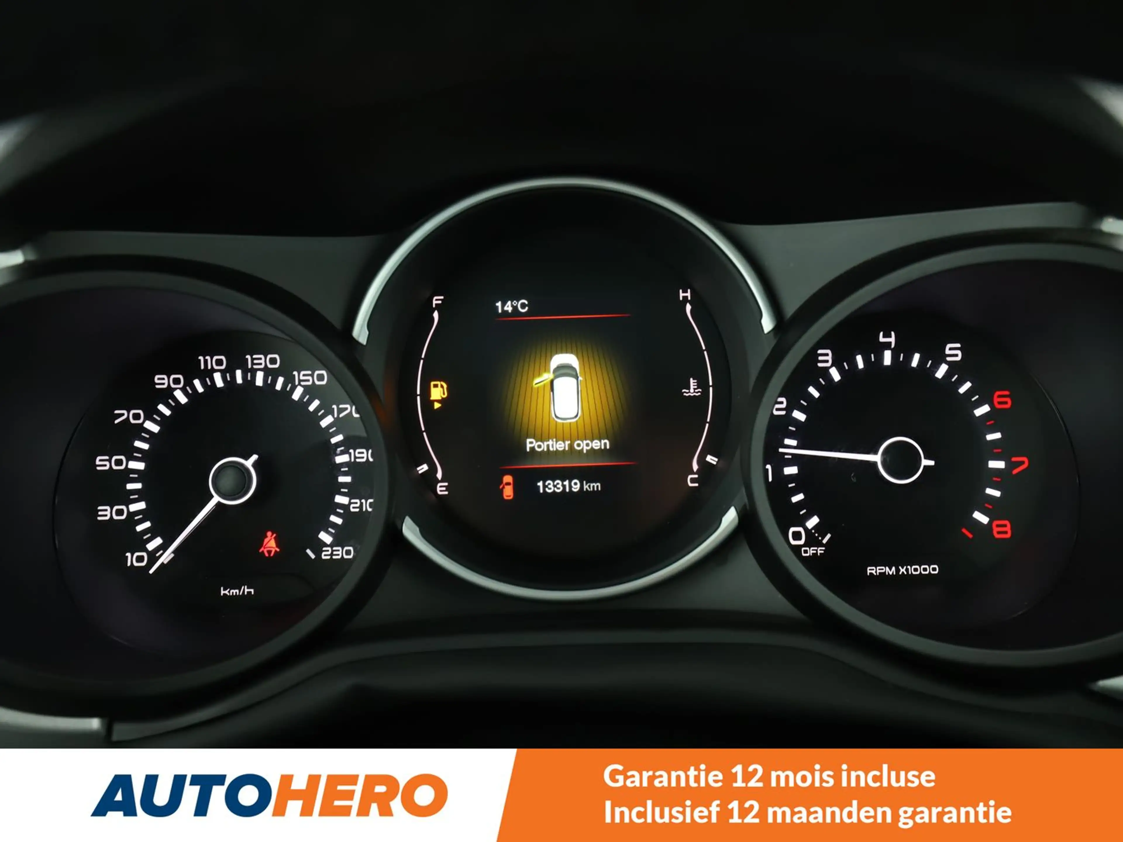 Fiat 500L 1.4 Mirror — photo 10