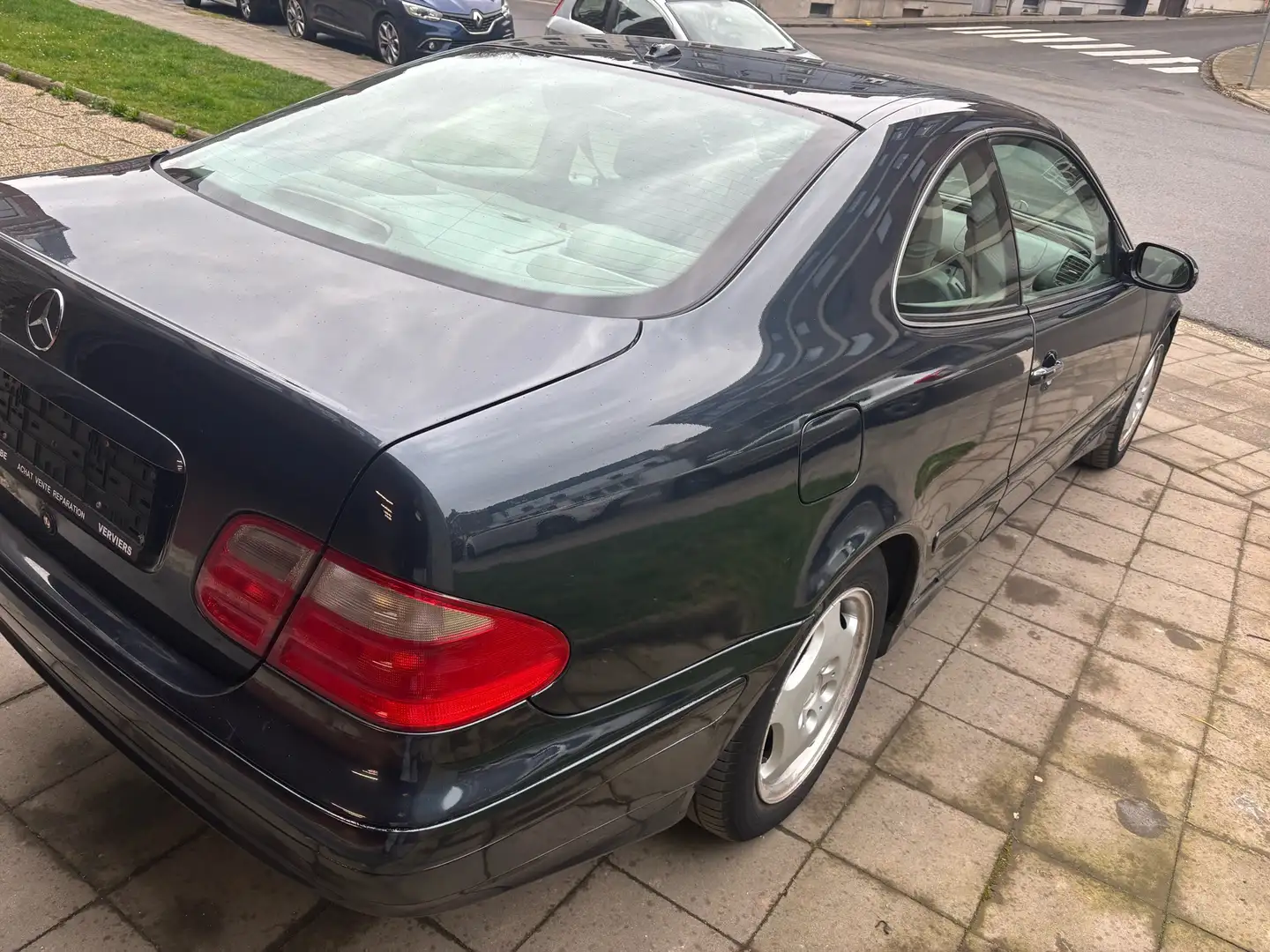 Mercedes-Benz CLK 200 Elegance Kék - 2