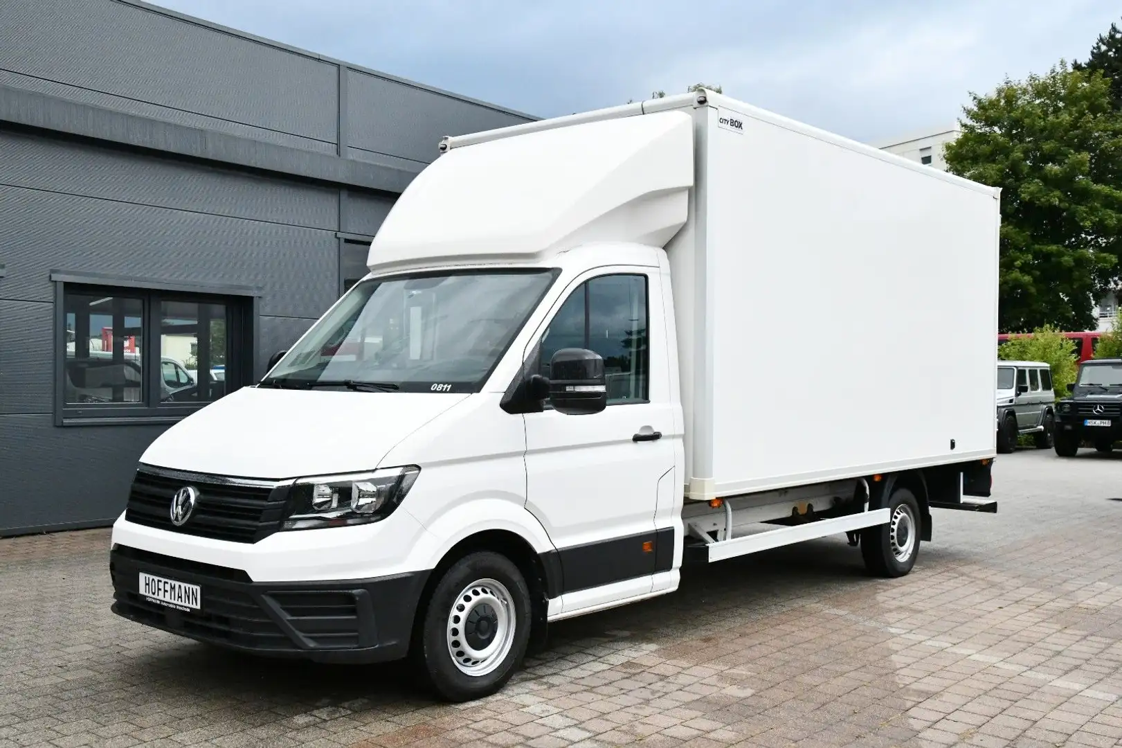 Volkswagen Crafter Koffer 35 lang FWD L3H3 Automatik 130 KW Weiß - 2