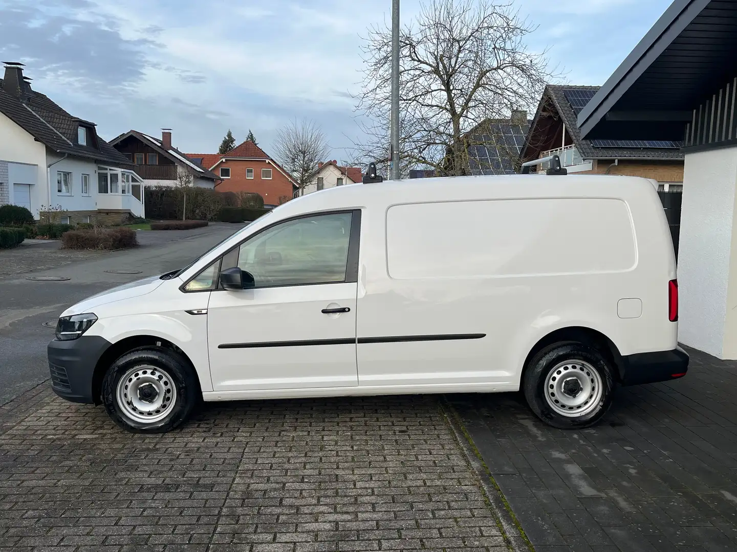 Volkswagen Caddy Maxi Kasten VW-Scheckheft 1.Hand 50Tkm AHKneu MwSt Blanc - 2