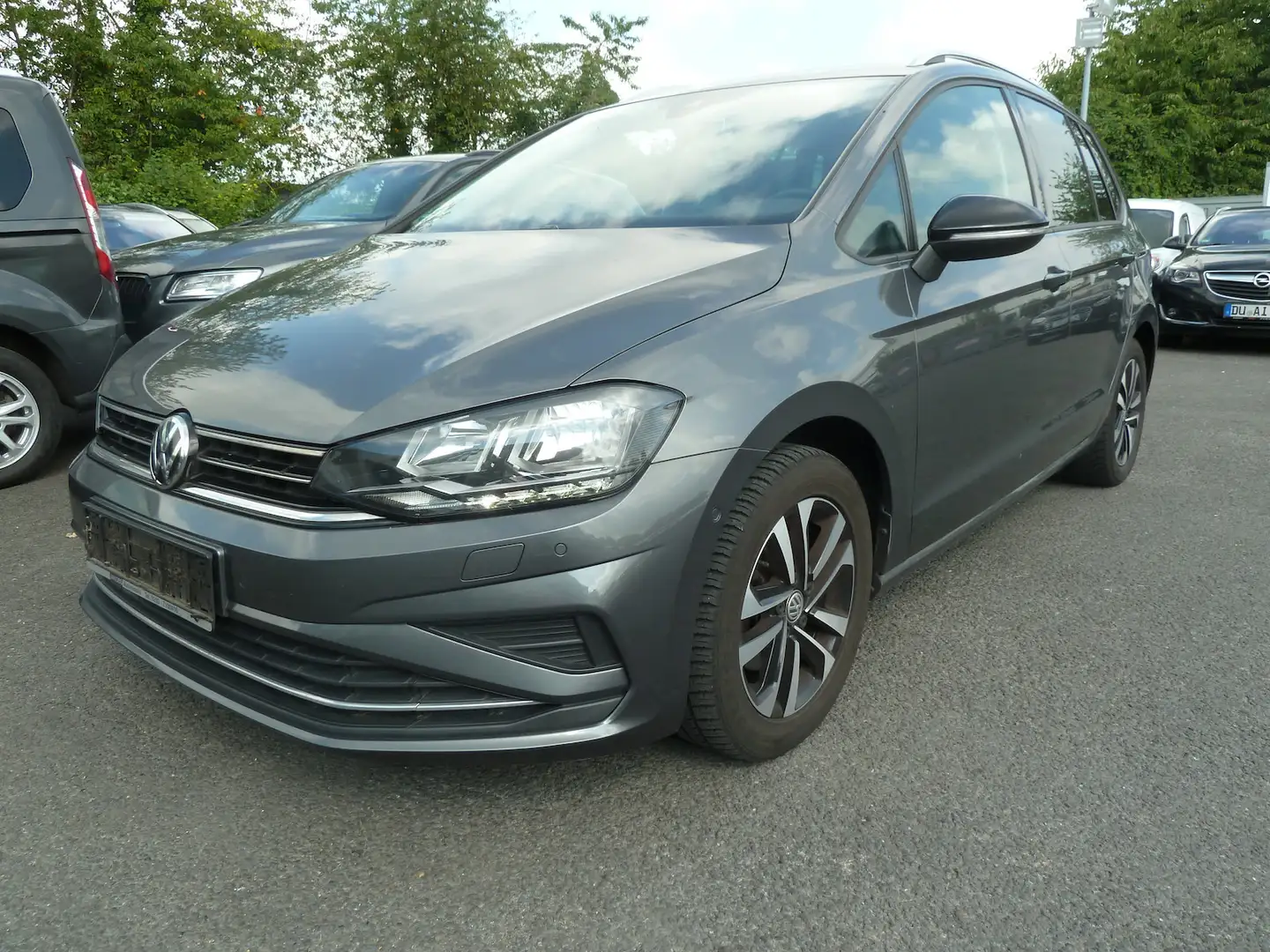 Volkswagen Golf Sportsvan 1.5 TSI Klima Navi 2.Gang Problem Gris - 1