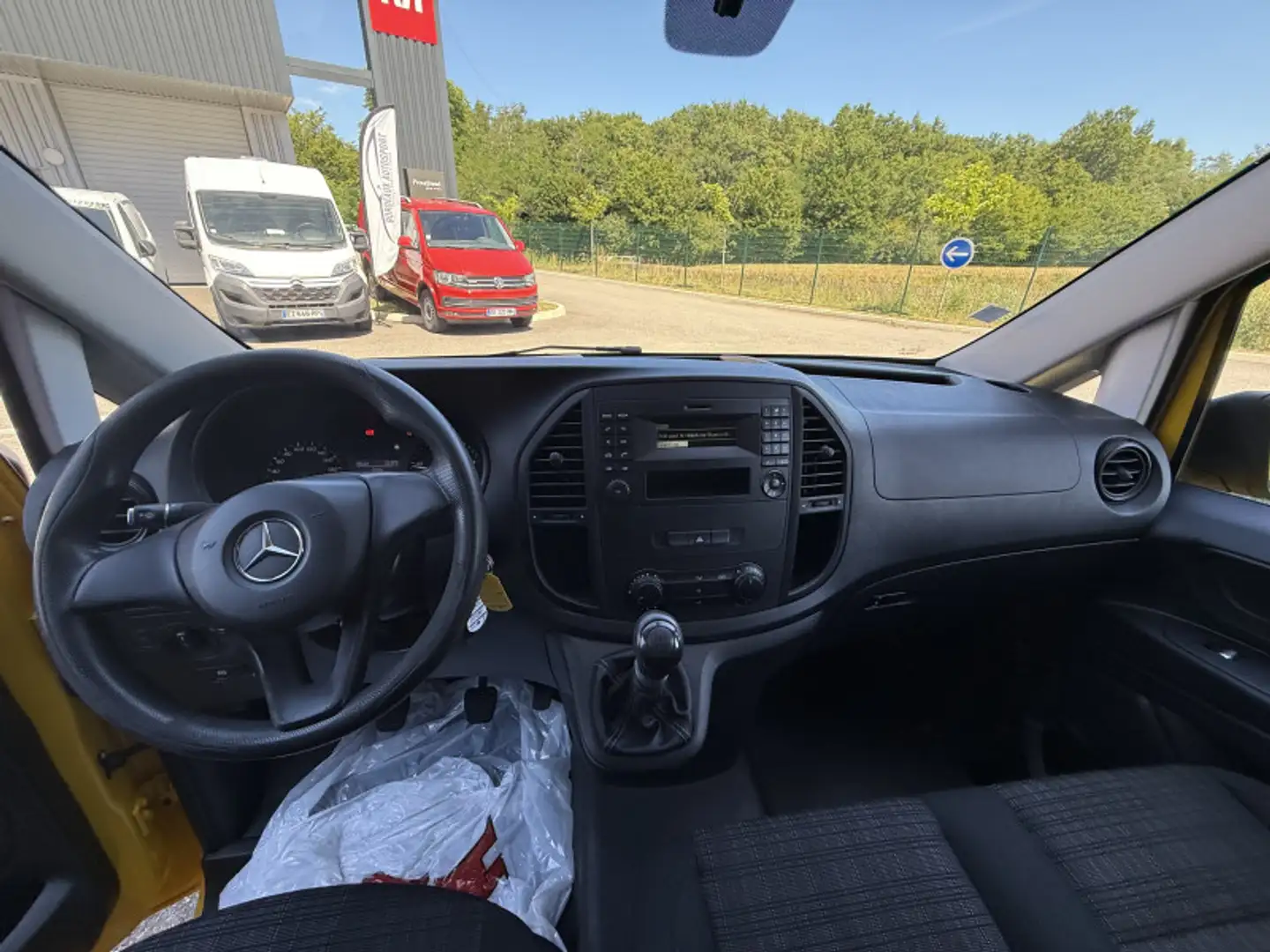 Mercedes-Benz Vito 111 CDI LONG E6 Jaune - 2