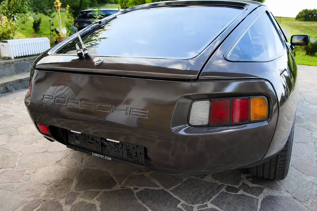 Porsche 928 1. Serie, foto 8