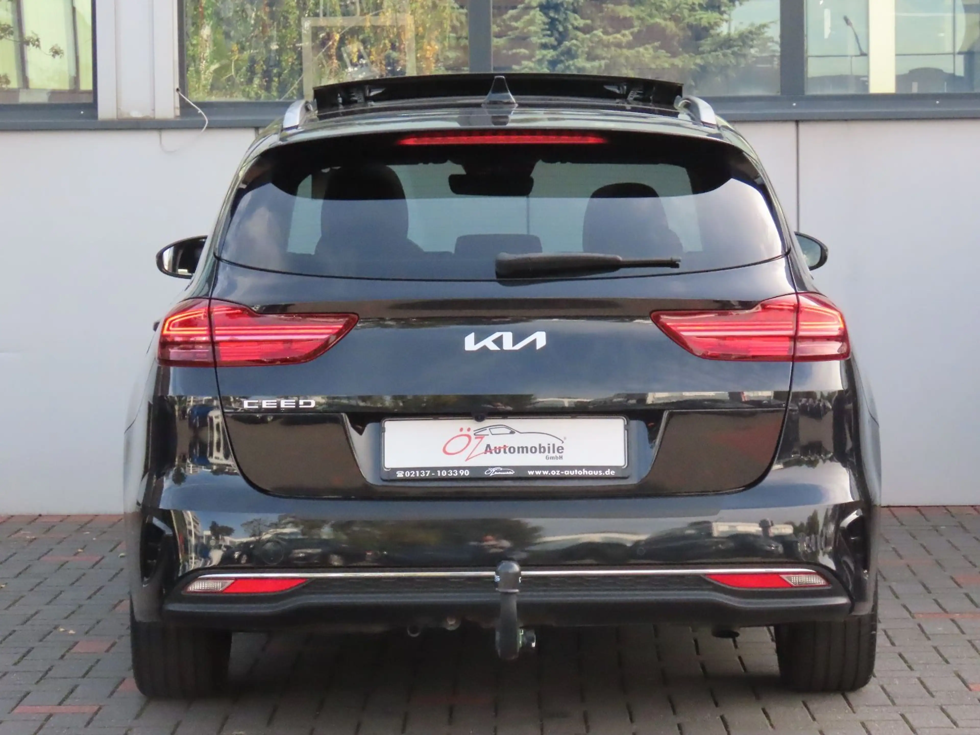 Kia Ceed SW / cee'd SW cee'd SW 1.6 CRDI Autom. Leder Sitzlüftung Klima — photo 8