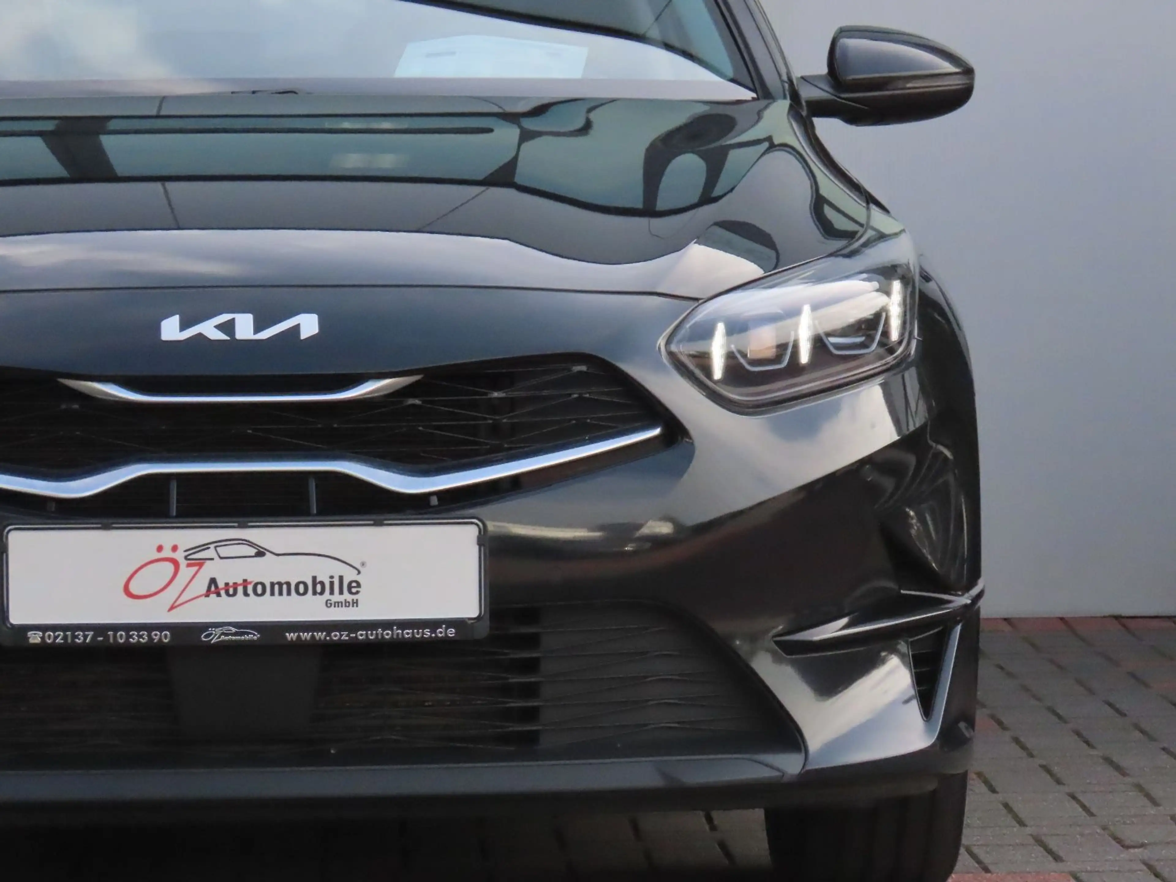 Kia Ceed SW / cee'd SW cee'd SW 1.6 CRDI Autom. Leder Sitzlüftung Klima — photo 4
