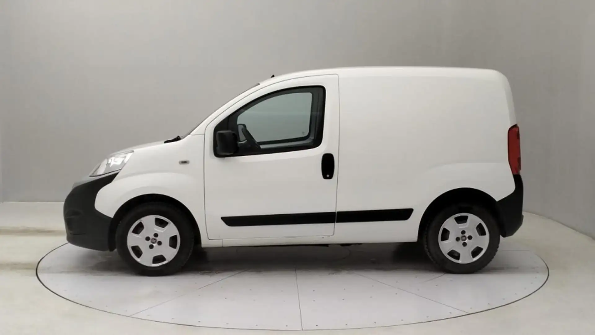 Fiat Fiorino cargo 1.3 mjt 95cv SX E6d-temp Blanc - 2