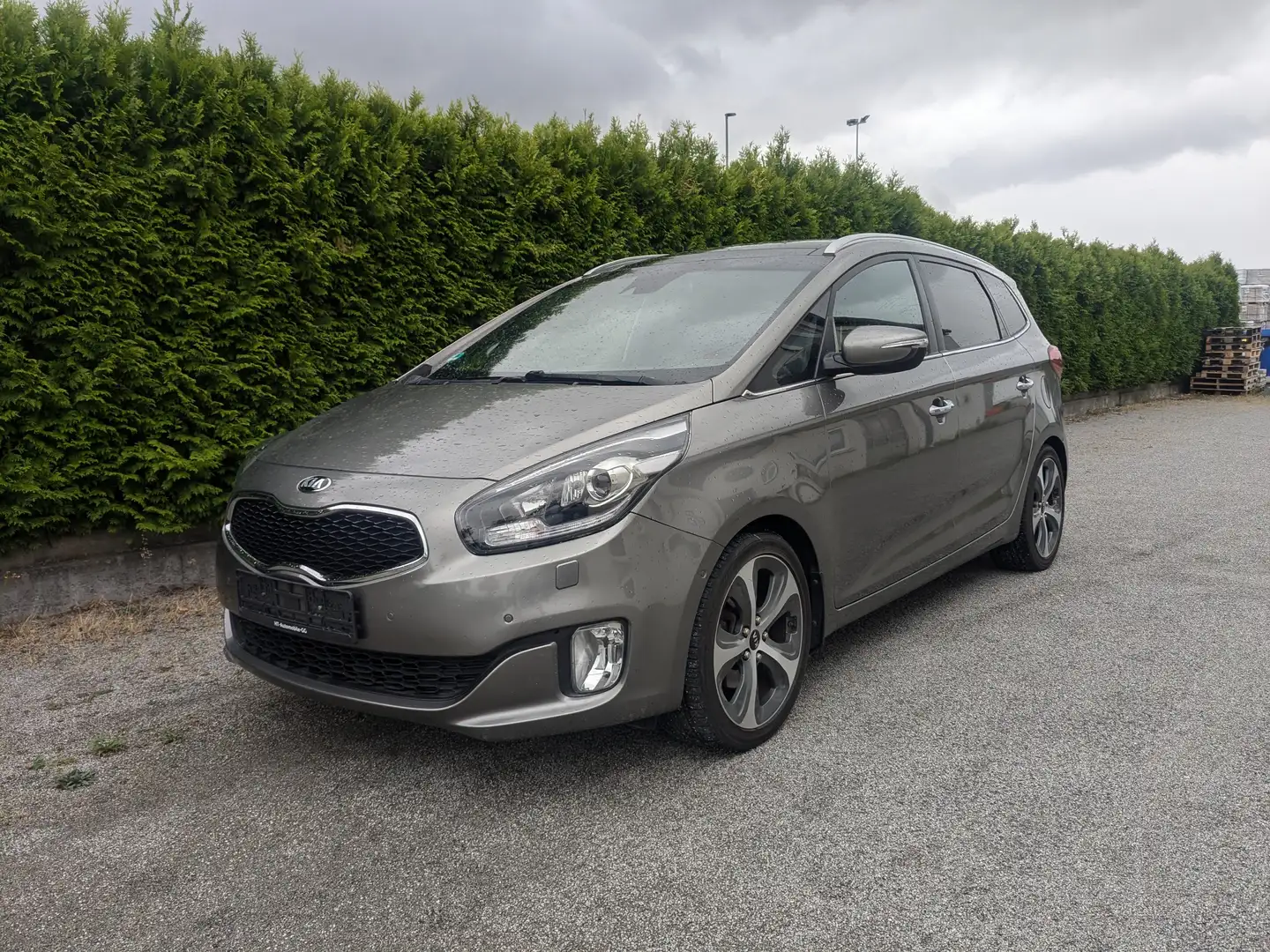 Kia Carens Spirit *1.Hand*7-Sitzer*Automatik* Grau - 1