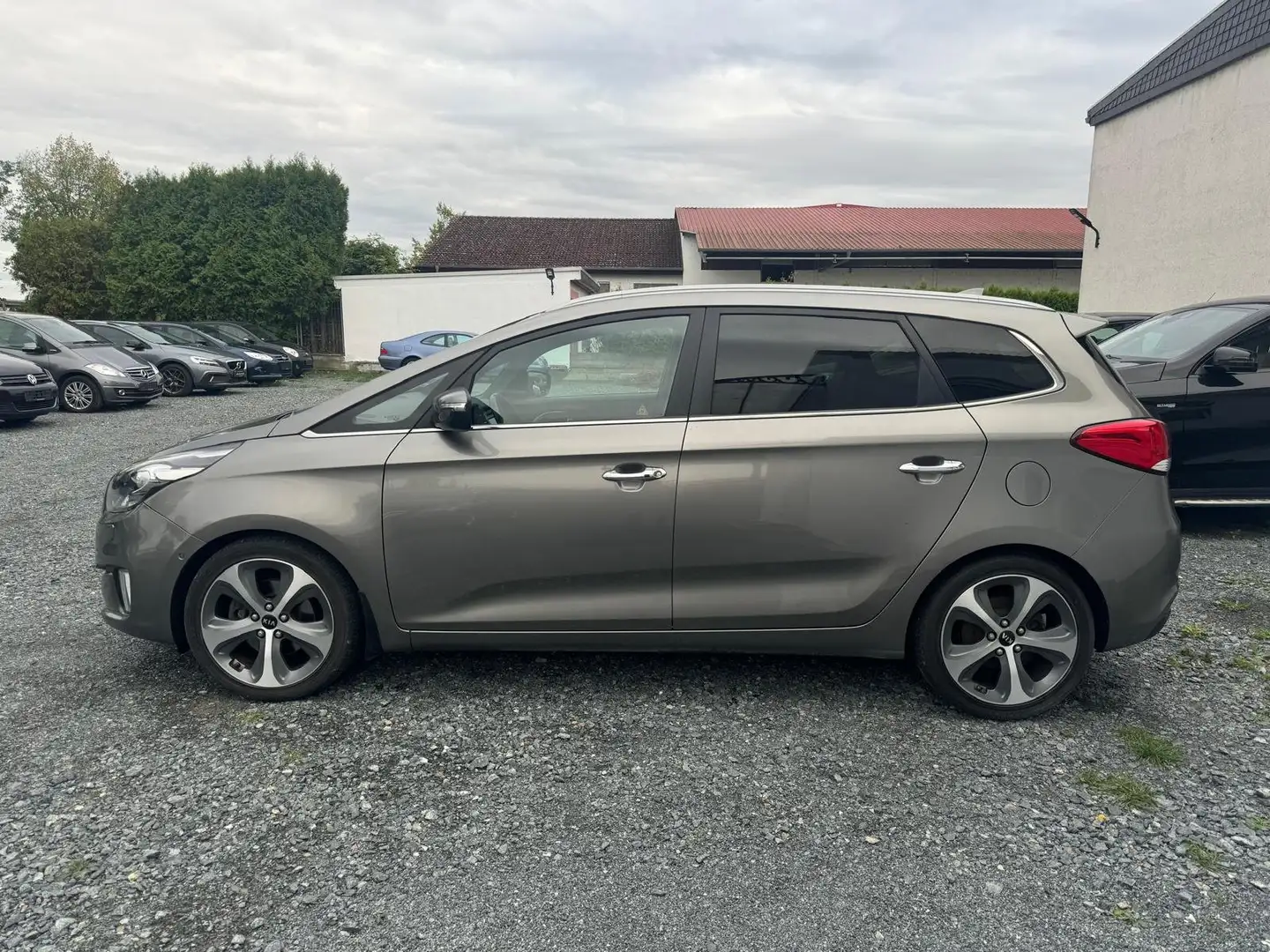 Kia Carens Spirit *1.Hand*7-Sitzer*Pano* Grau - 2