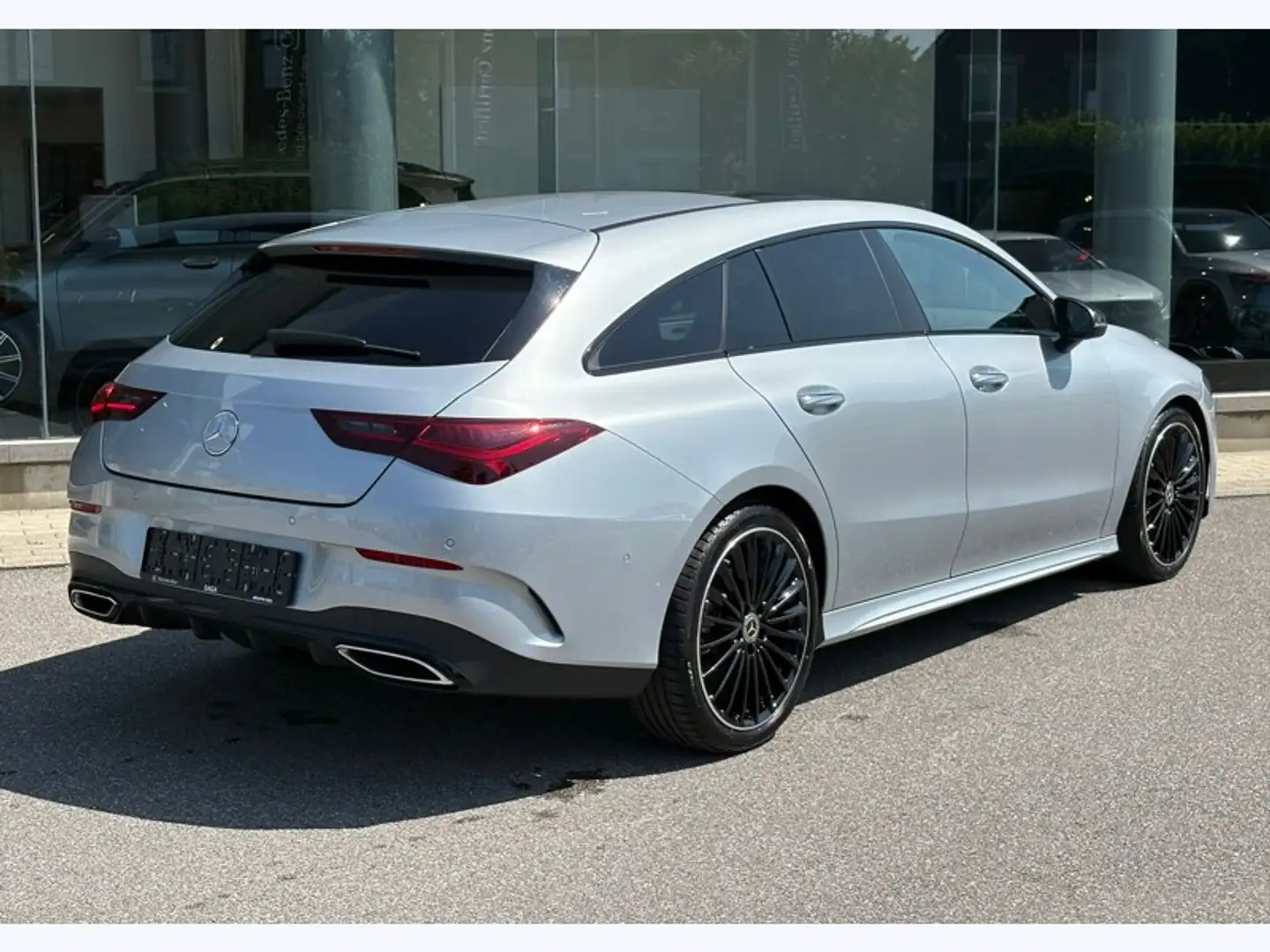 Mercedes-Benz CLA 200 200 SB AMG Pack Night Toit Pano Facelift Argento - 2