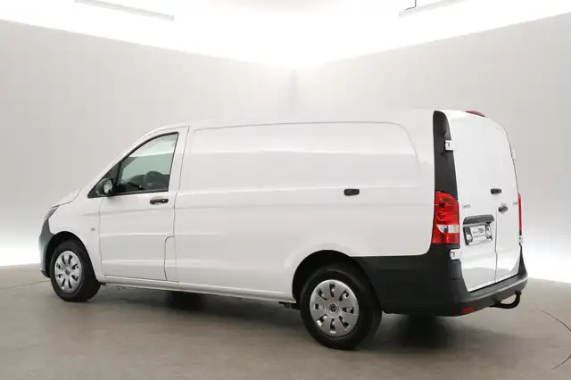Mercedes-Benz Vito view 4