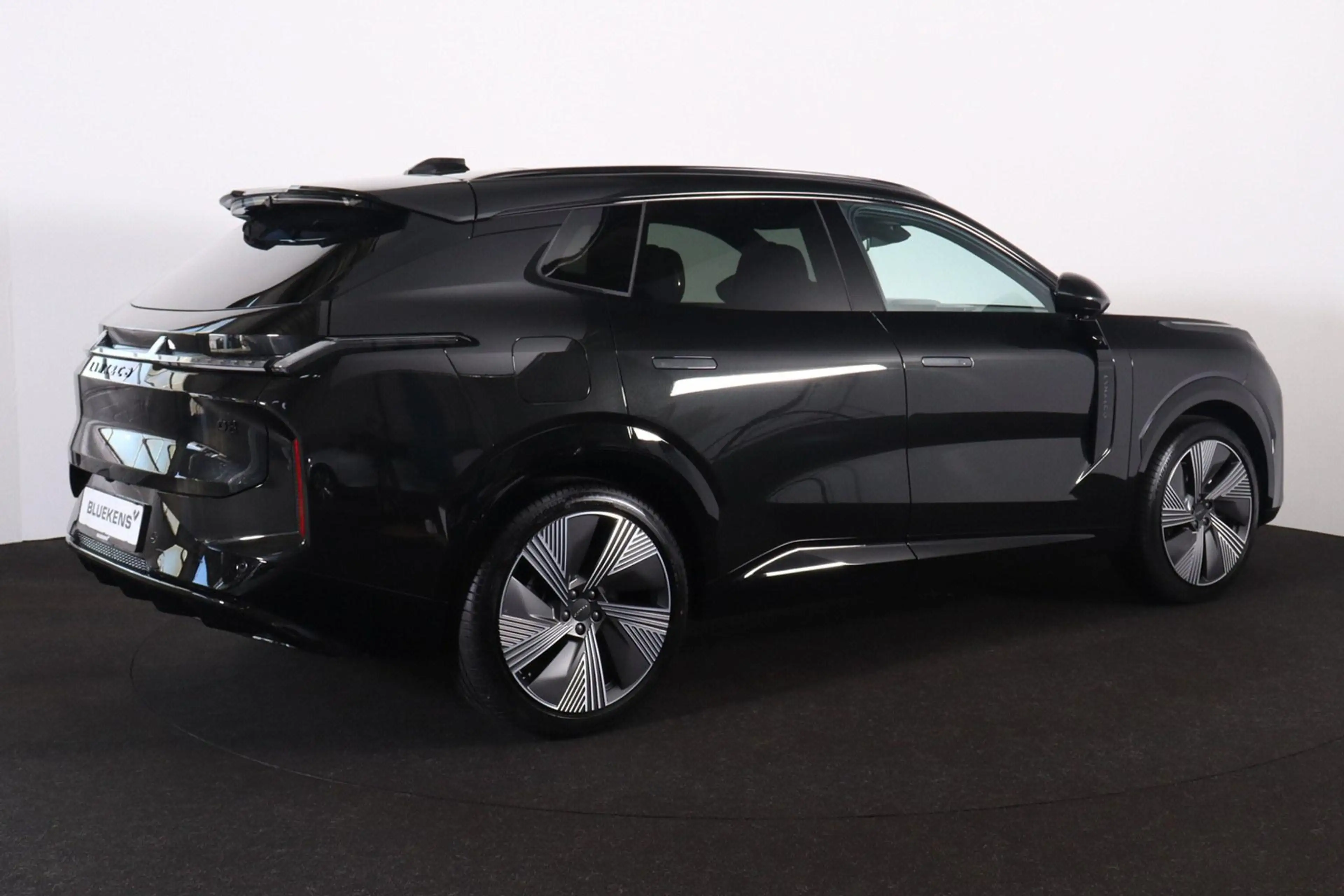 Lynk & Co 08 More - Panorama/schuifdak - Cruise Control Adaptie — photo 5