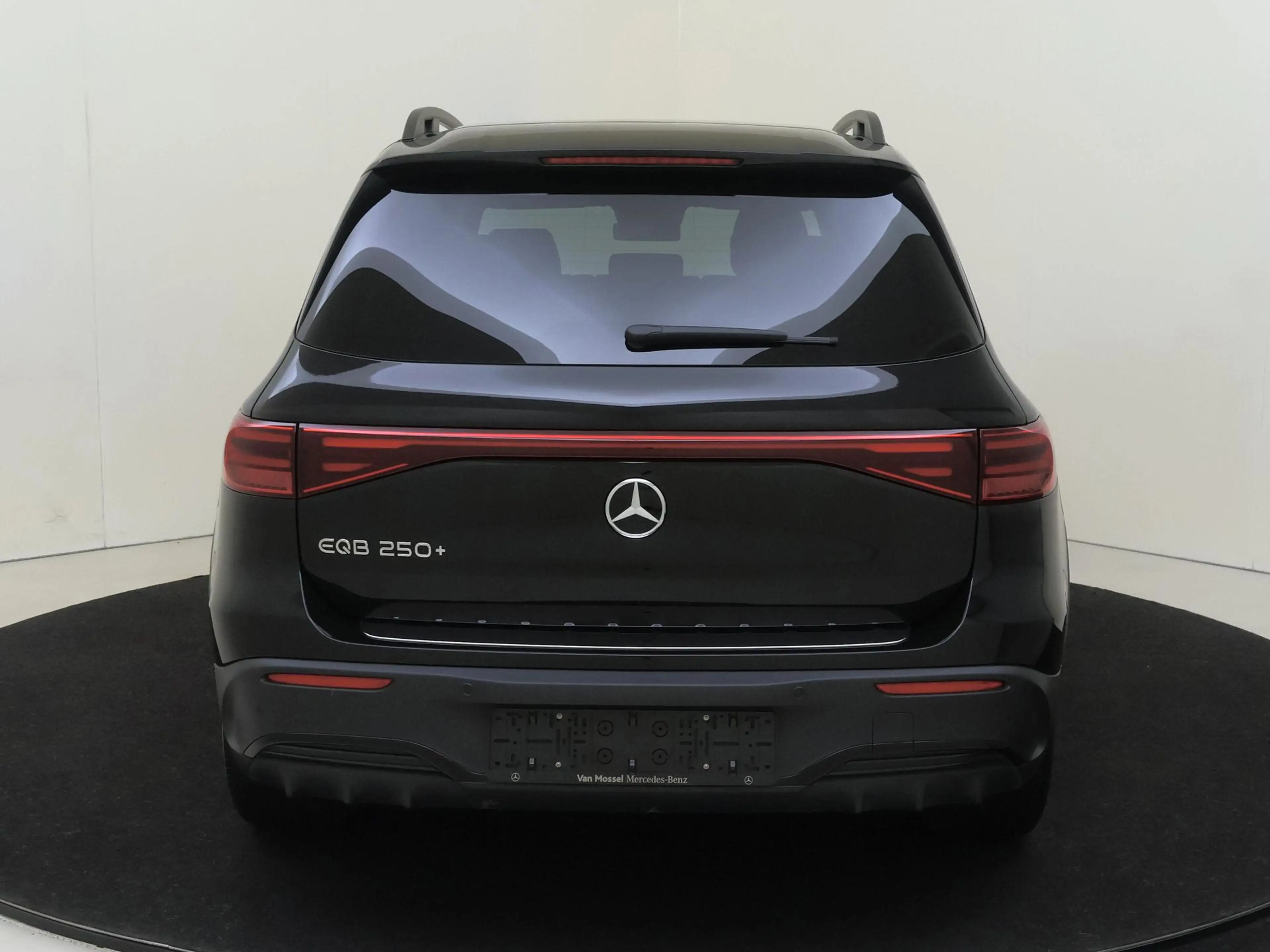 Mercedes-Benz EQB 250 250+ AMG Line 71 kWh Stoelverwarming / Nightpakket — photo 7