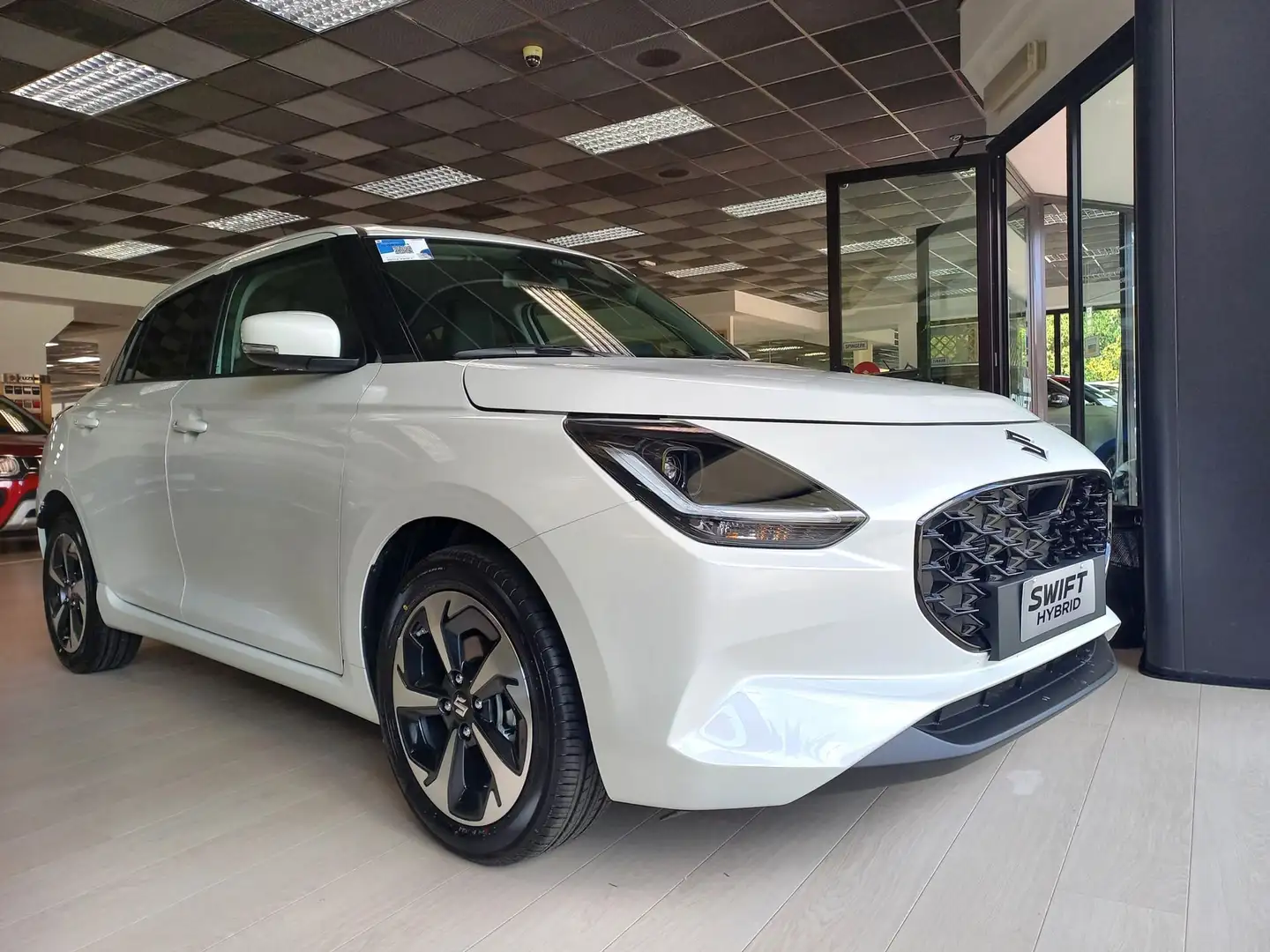 Suzuki Swift 1.2 Hybrid CVT Top Bianco - 2
