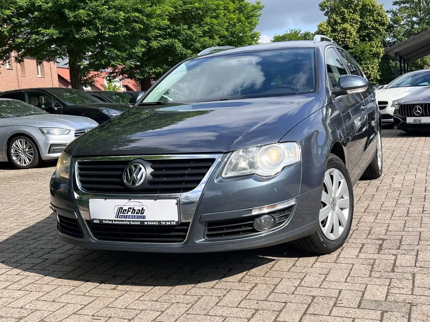 Volkswagen Passat Variant Passat 1,4 Benzin Variant Comfortline Grau - 1