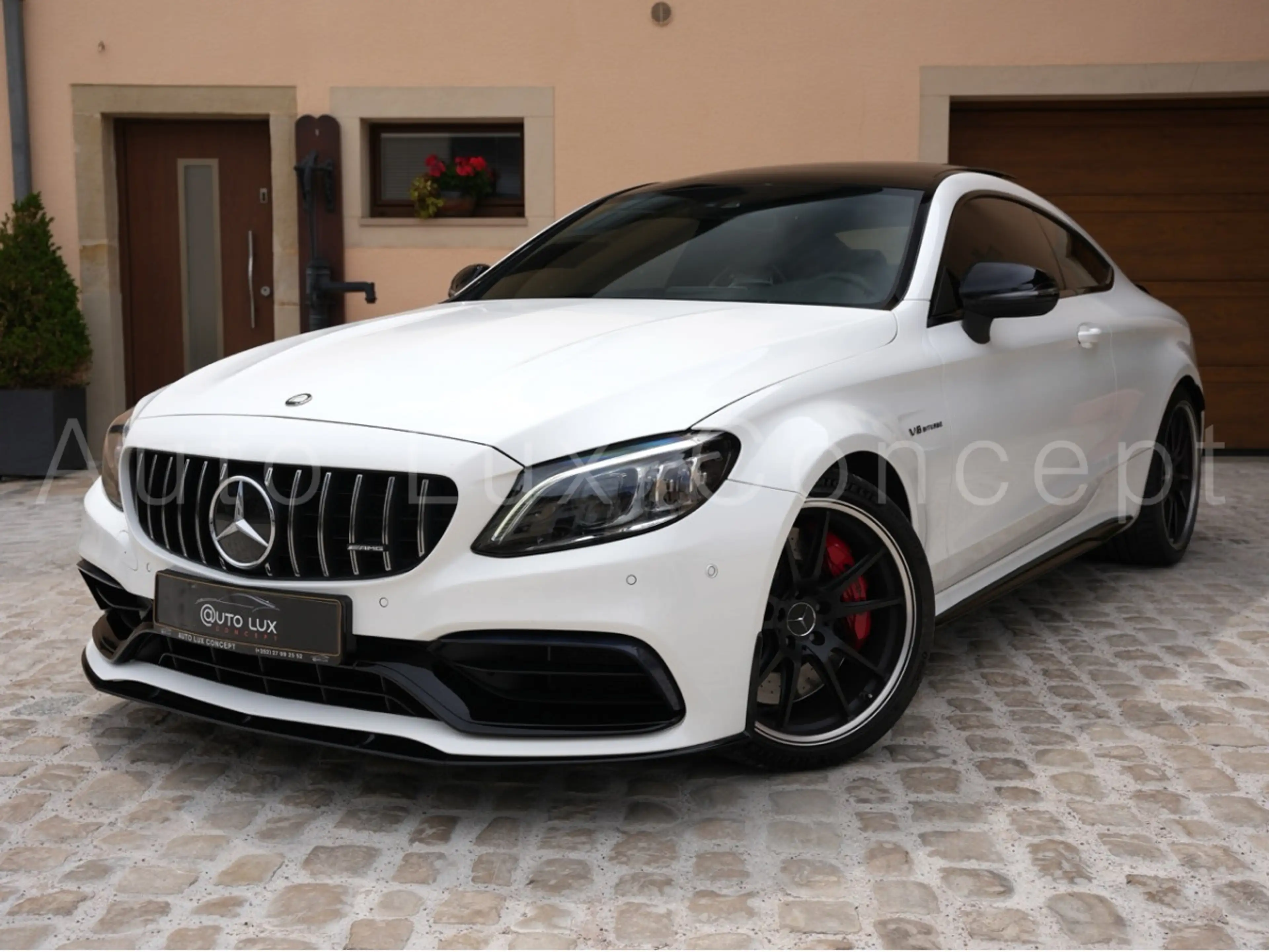 Mercedes-Benz C 63 AMG S Coupé/Aero-Paket/Perf-Sitze/Pano/Burmester