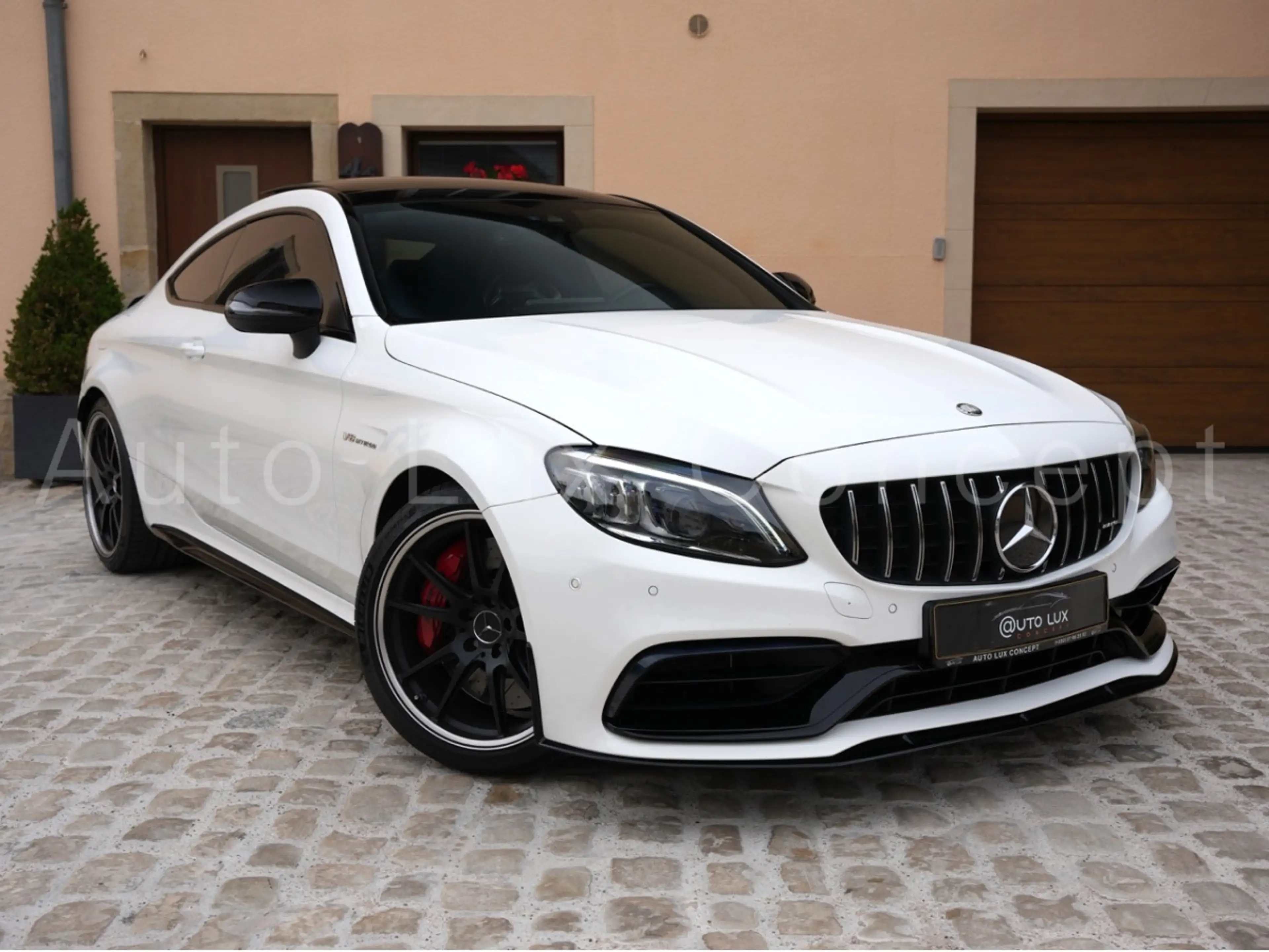 Mercedes-Benz C 63 AMG S Coupé/Aero-Paket/Perf-Sitze/Pano/Burmester — photo 2
