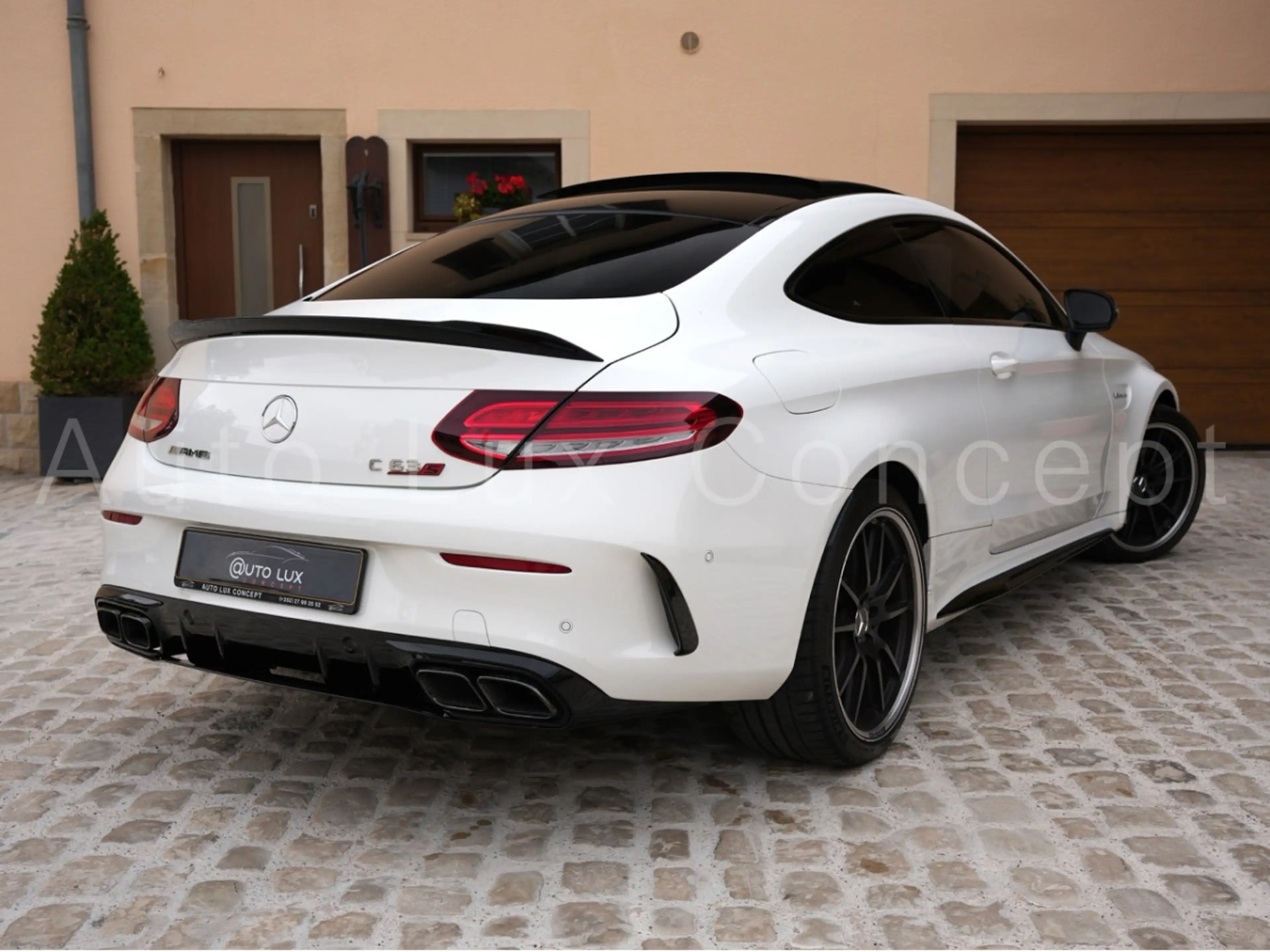 Mercedes-Benz C 63 AMG S Coupé/Aero-Paket/Perf-Sitze/Pano/Burmester — photo 3