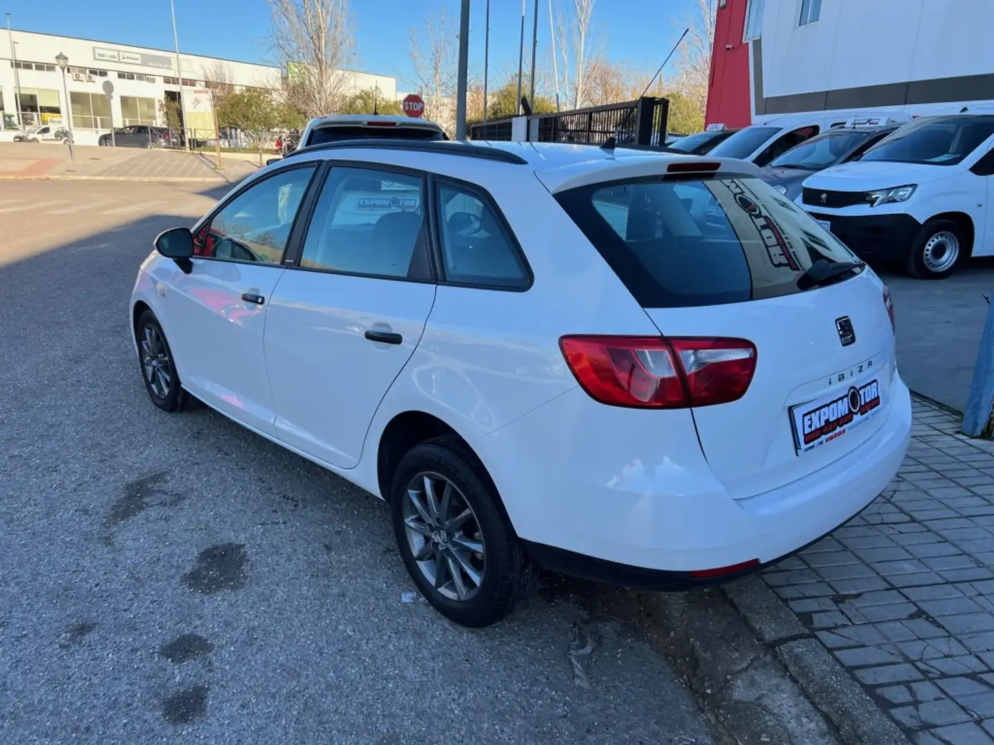 SEAT Ibiza ST 1.6TDI CR Style DSG 90 Weiß - 2