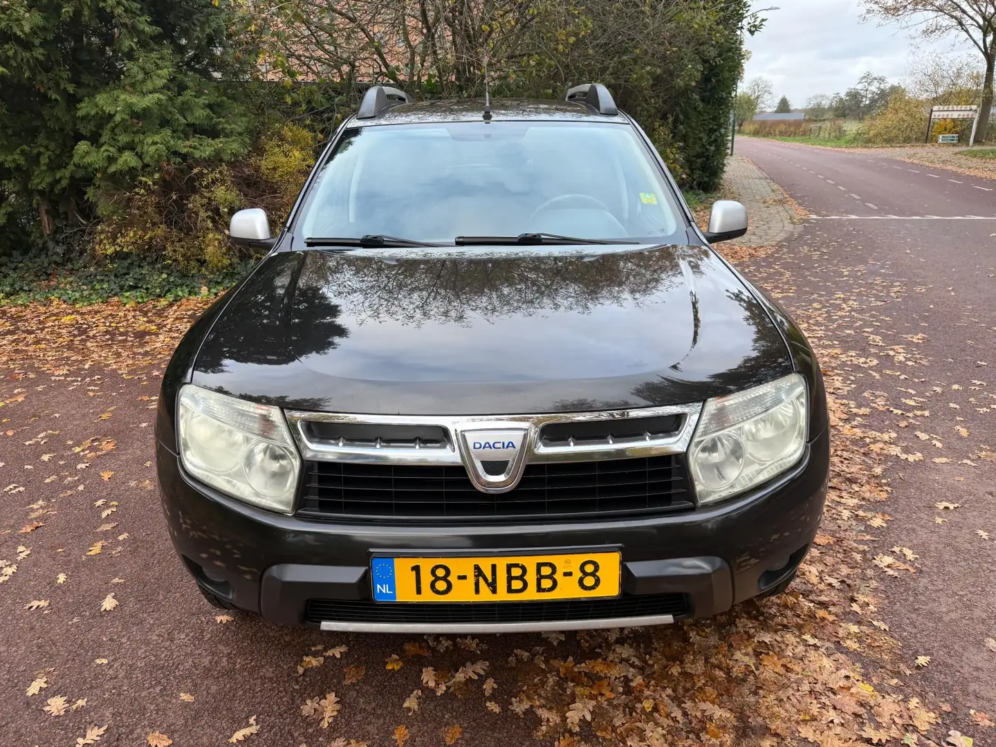 Dacia Duster 1.6 Lauréate 2wd / Airco / Aux / NAP / Apk / Trekh Noir - 2