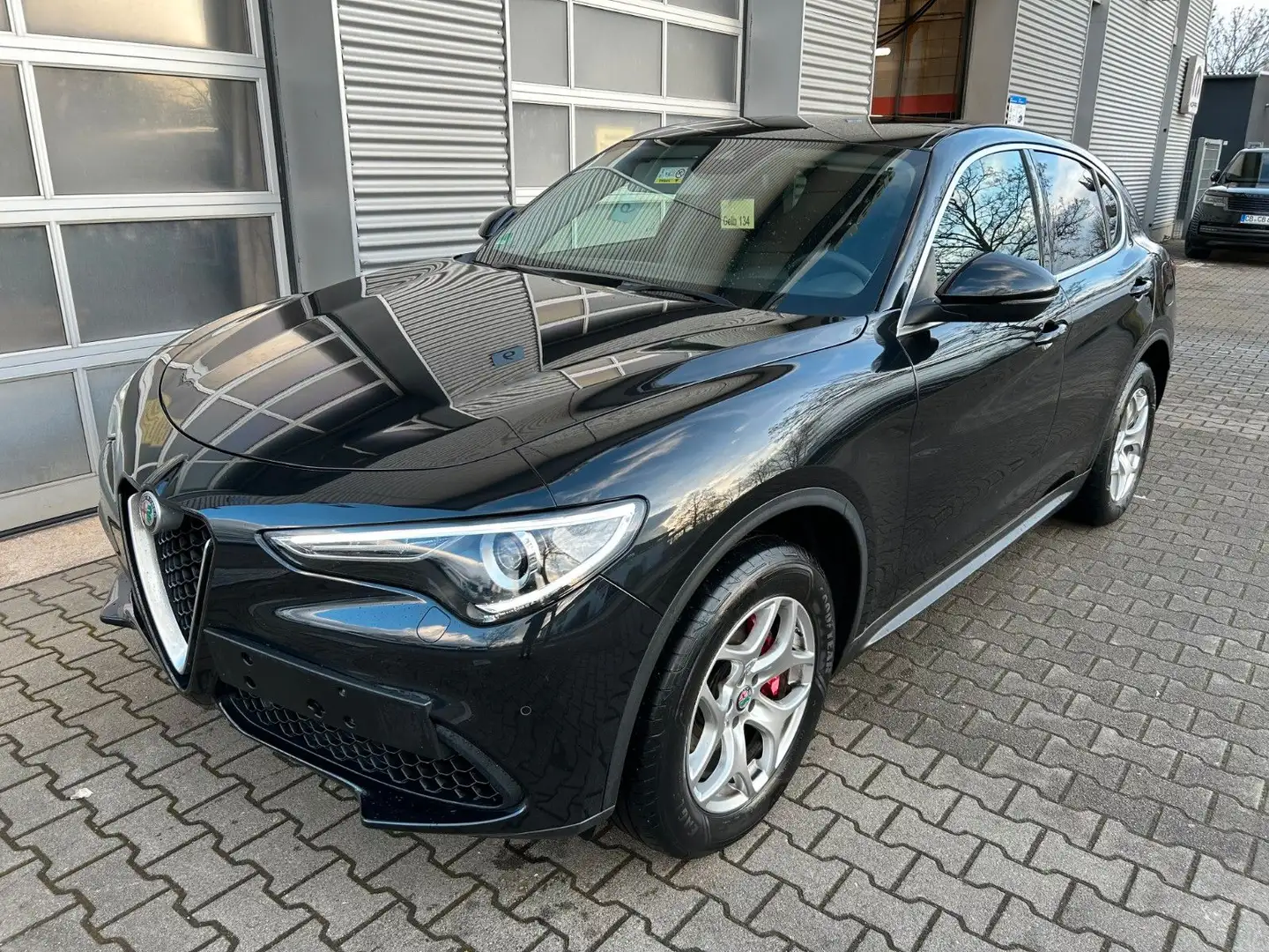 Alfa Romeo Stelvio 2.0 Super Q4 Schwarz - 2