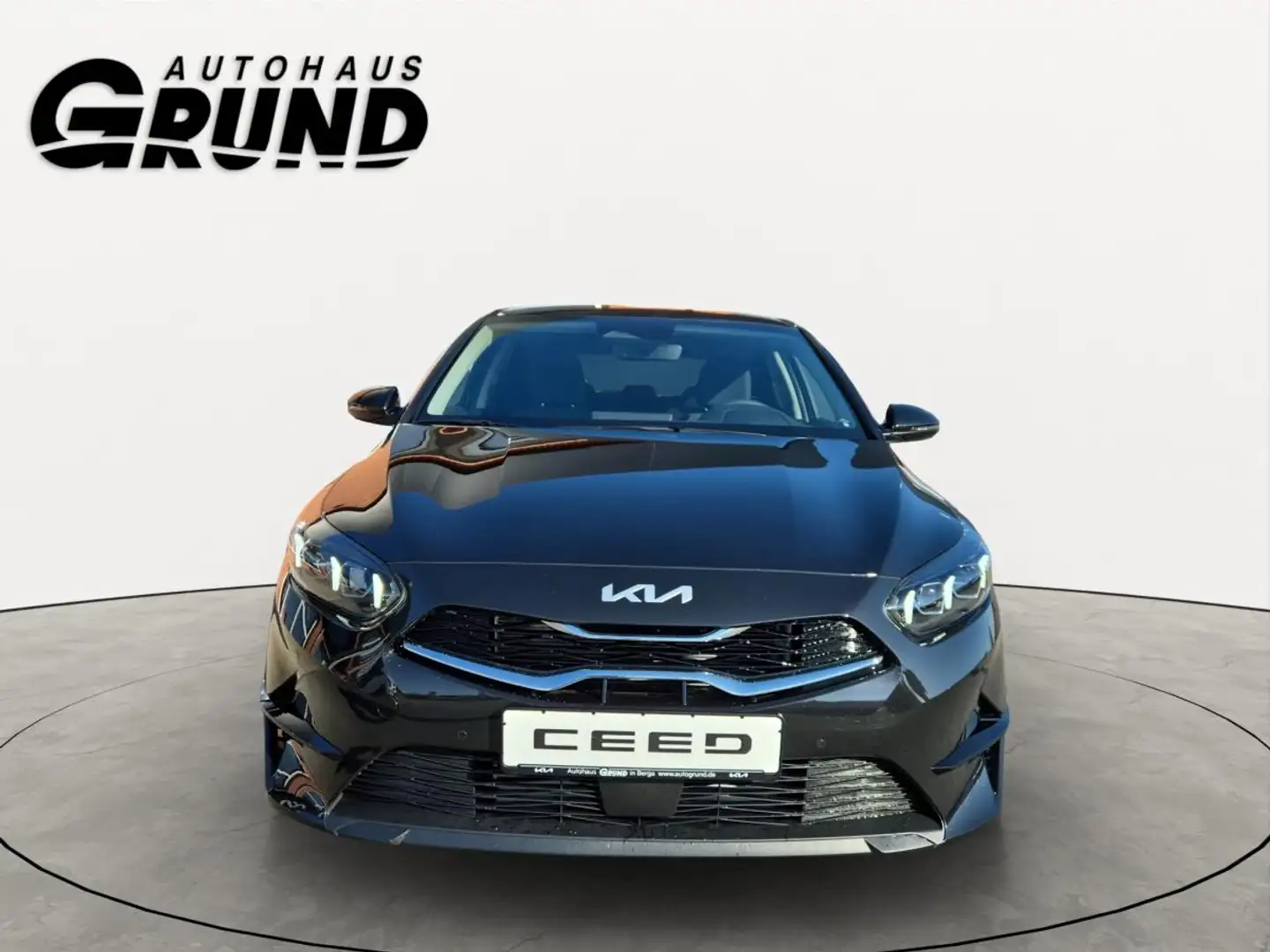 Kia Ceed / cee'd 1.5T DCT7 ULTIMATE | STYLE | SOUND | Schwarz - 2