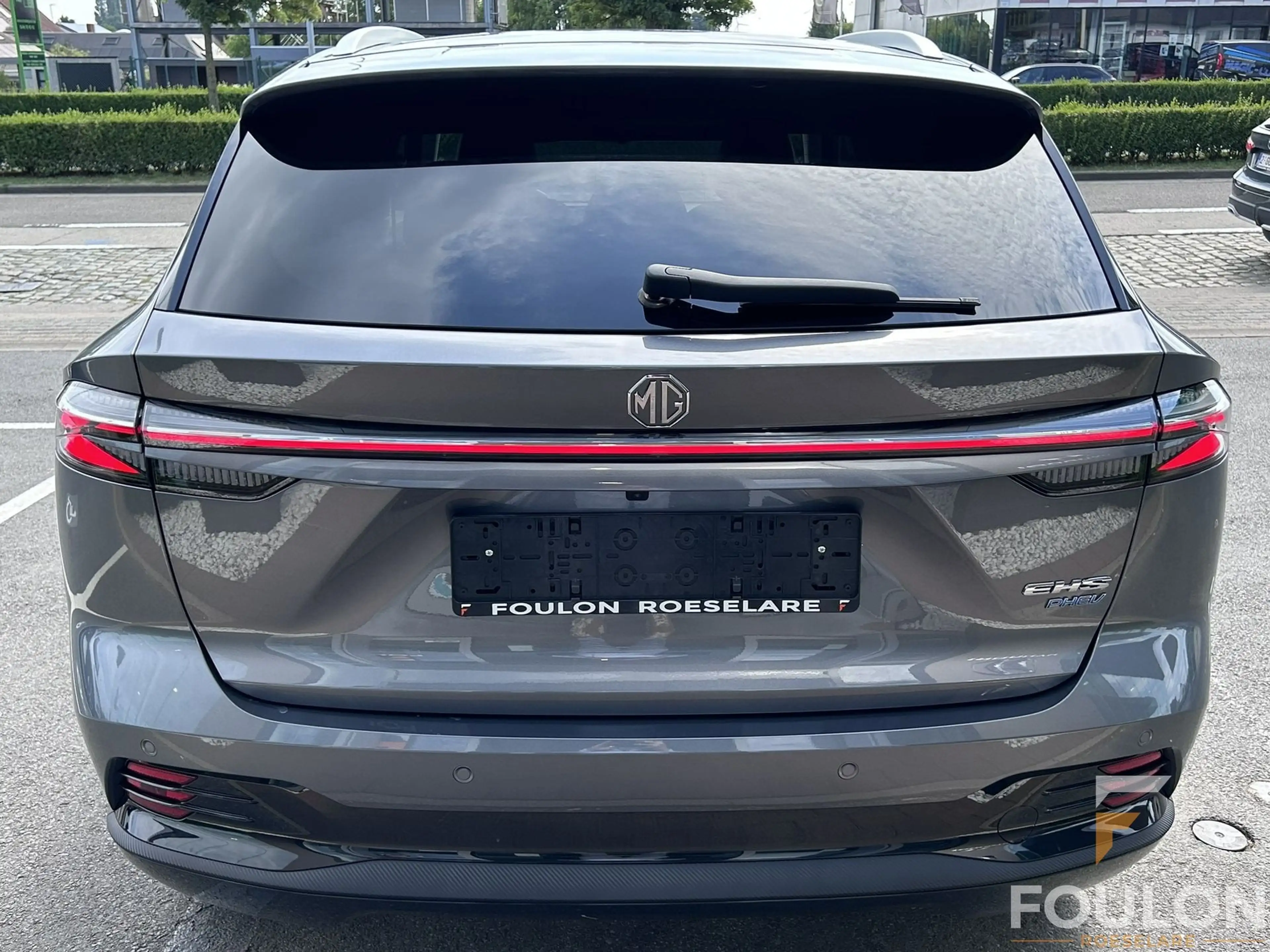 MG EHS Model 2025 1.5T Plug-in Luxury — photo 4