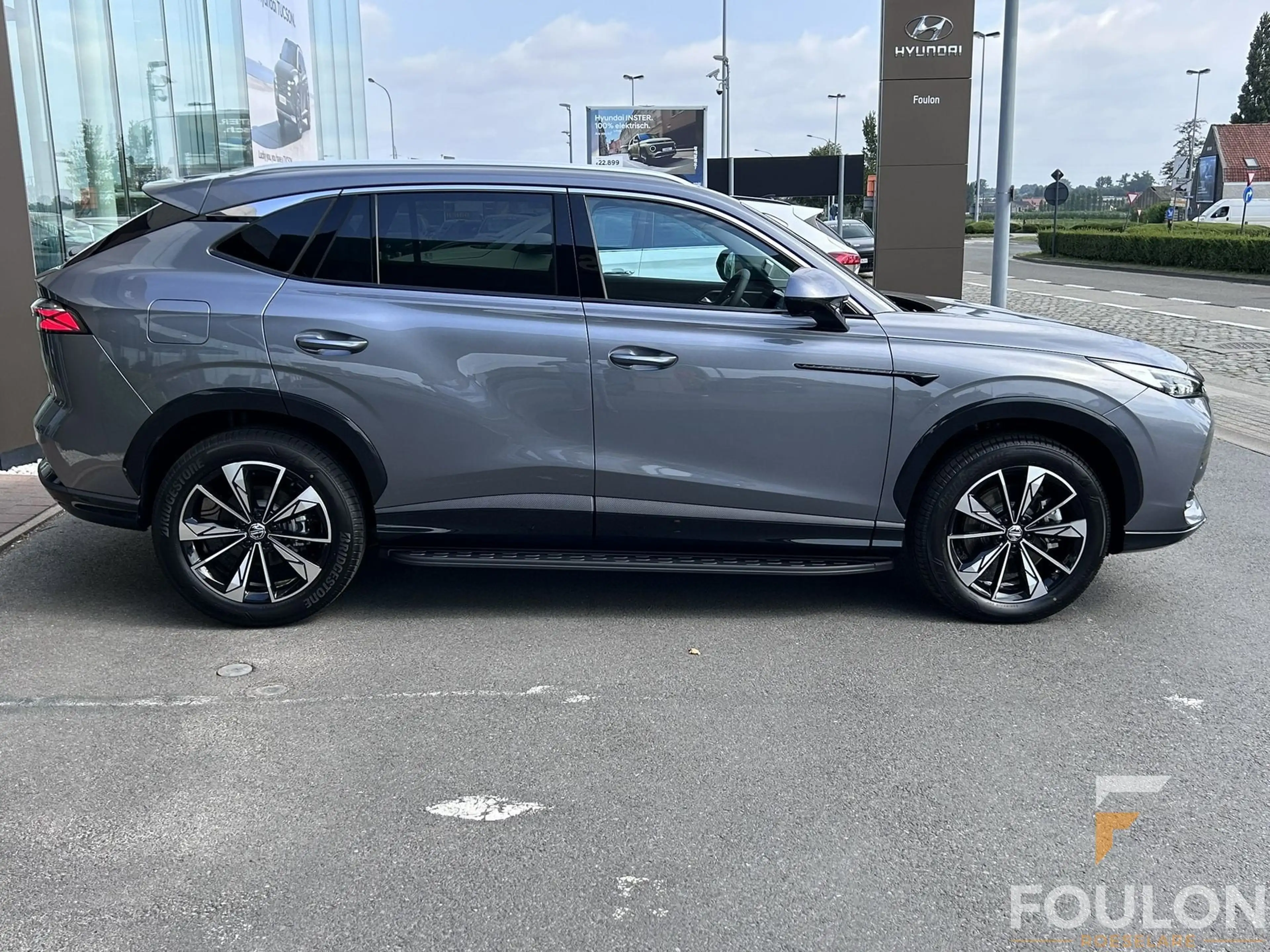 MG EHS Model 2025 1.5T Plug-in Luxury — photo 3