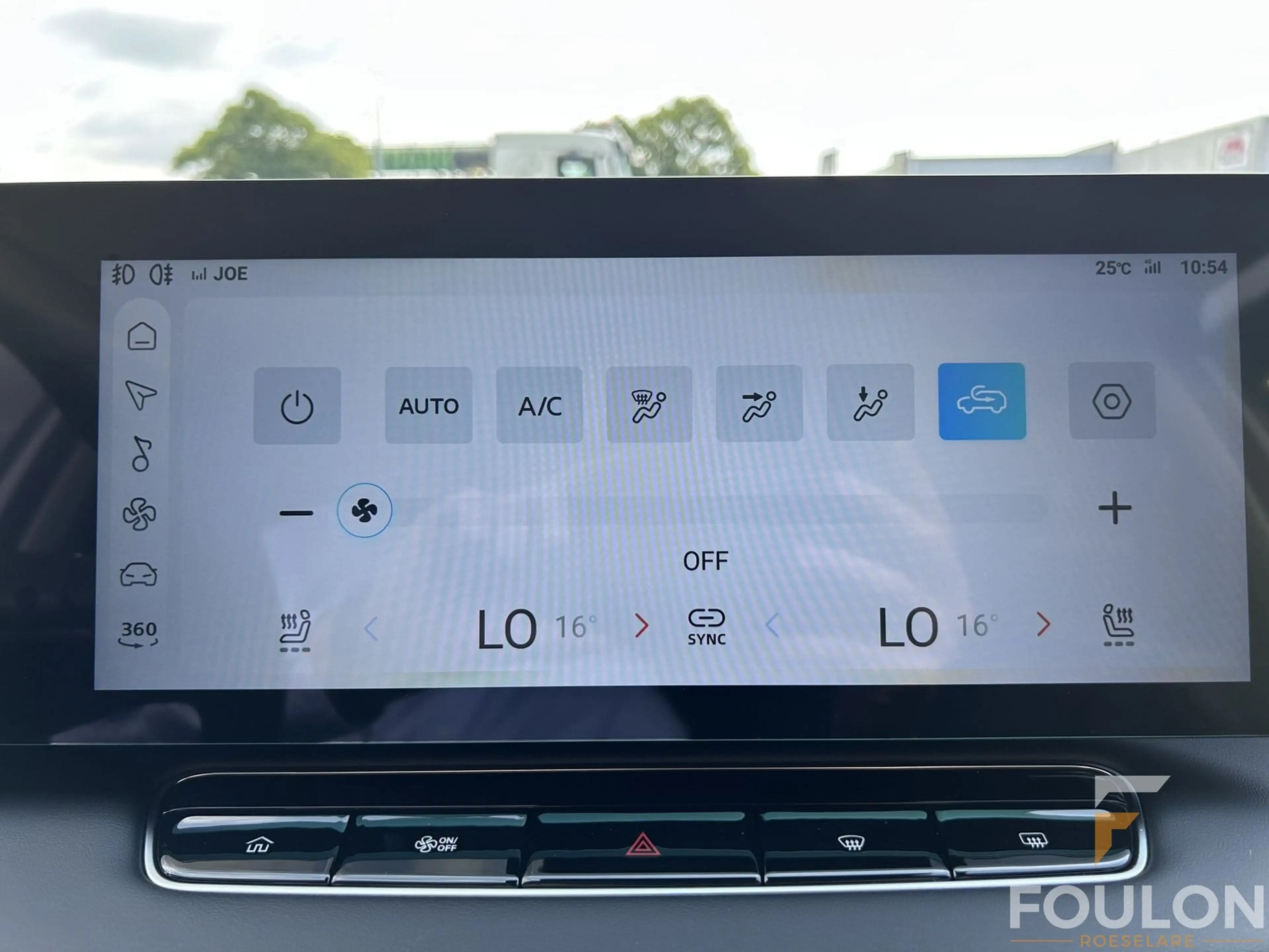 MG EHS Model 2025 1.5T Plug-in Luxury — photo 14
