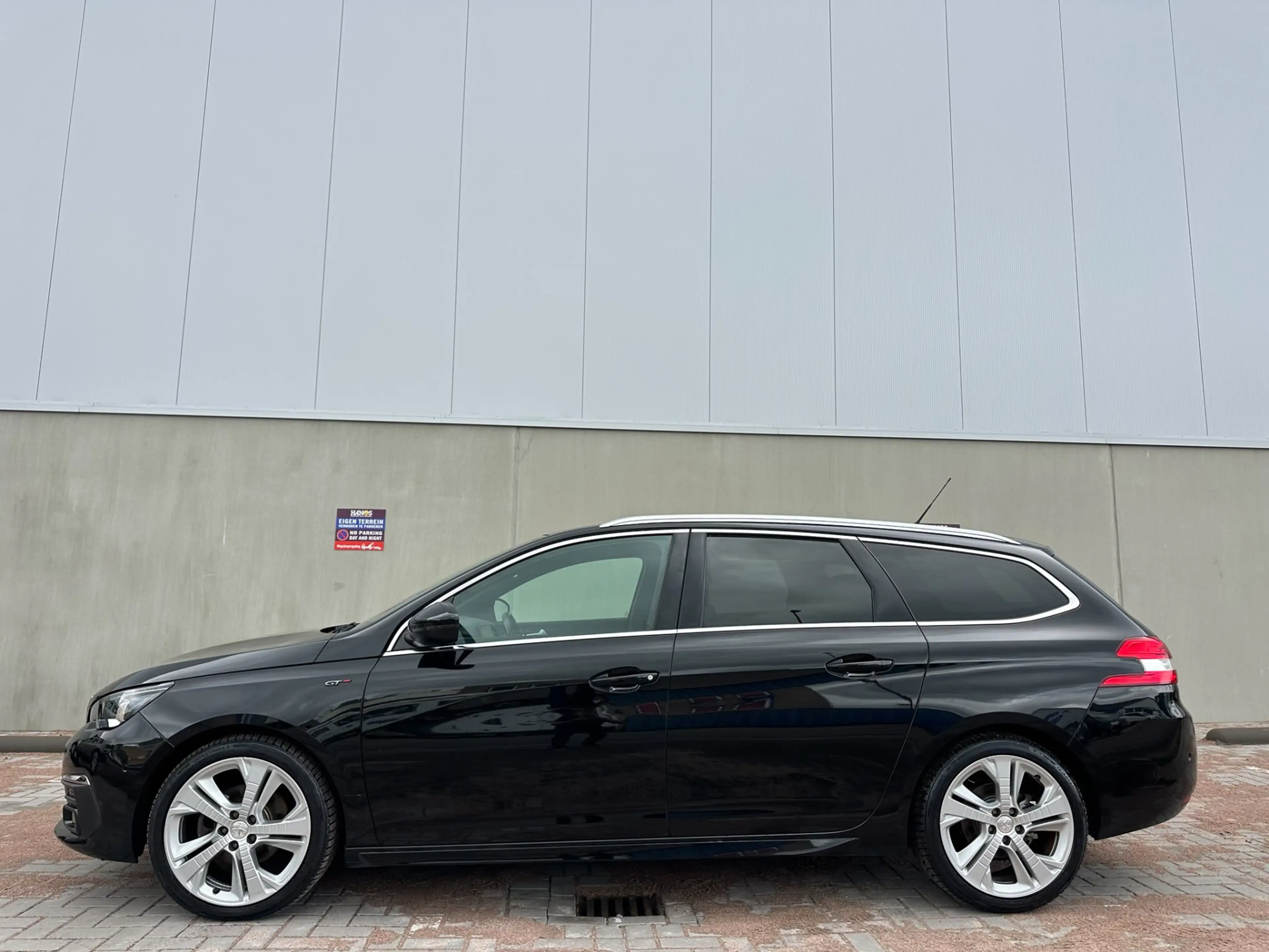 Peugeot 308 SW 1.2 PureTech GT-line Climate C, Cruise C, Pano. — photo 3
