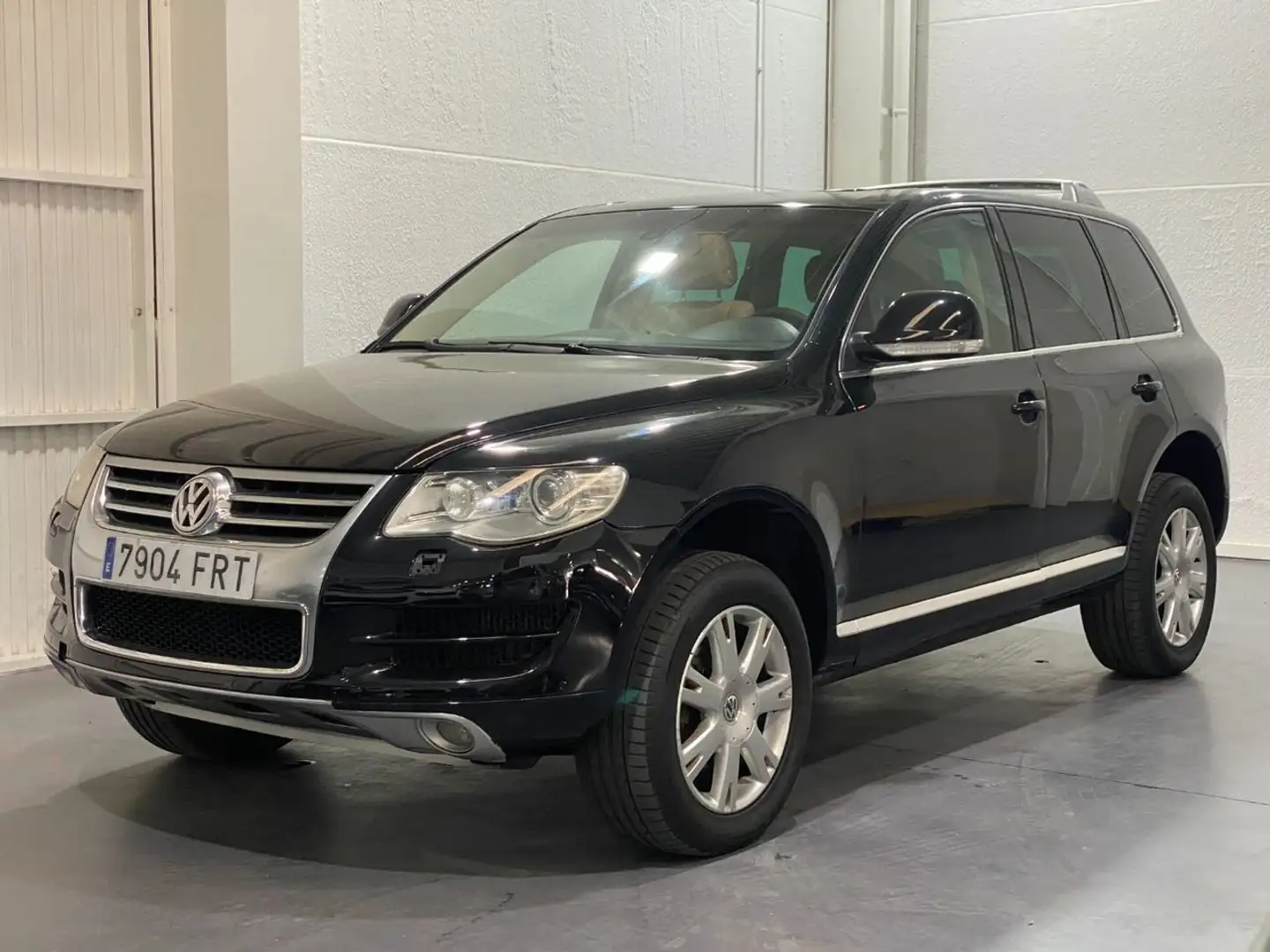 Volkswagen Touareg 2.5TDI R5 Tiptronic Negro - 1