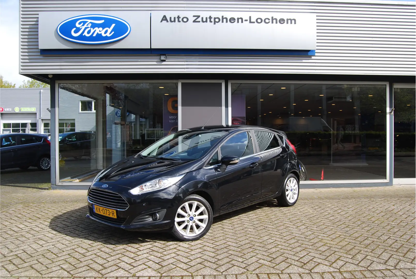 Ford Fiesta 1.0 EcoBoost Titanium NL-AUTO | TREKHAAK | CLIMATE Zwart - 1
