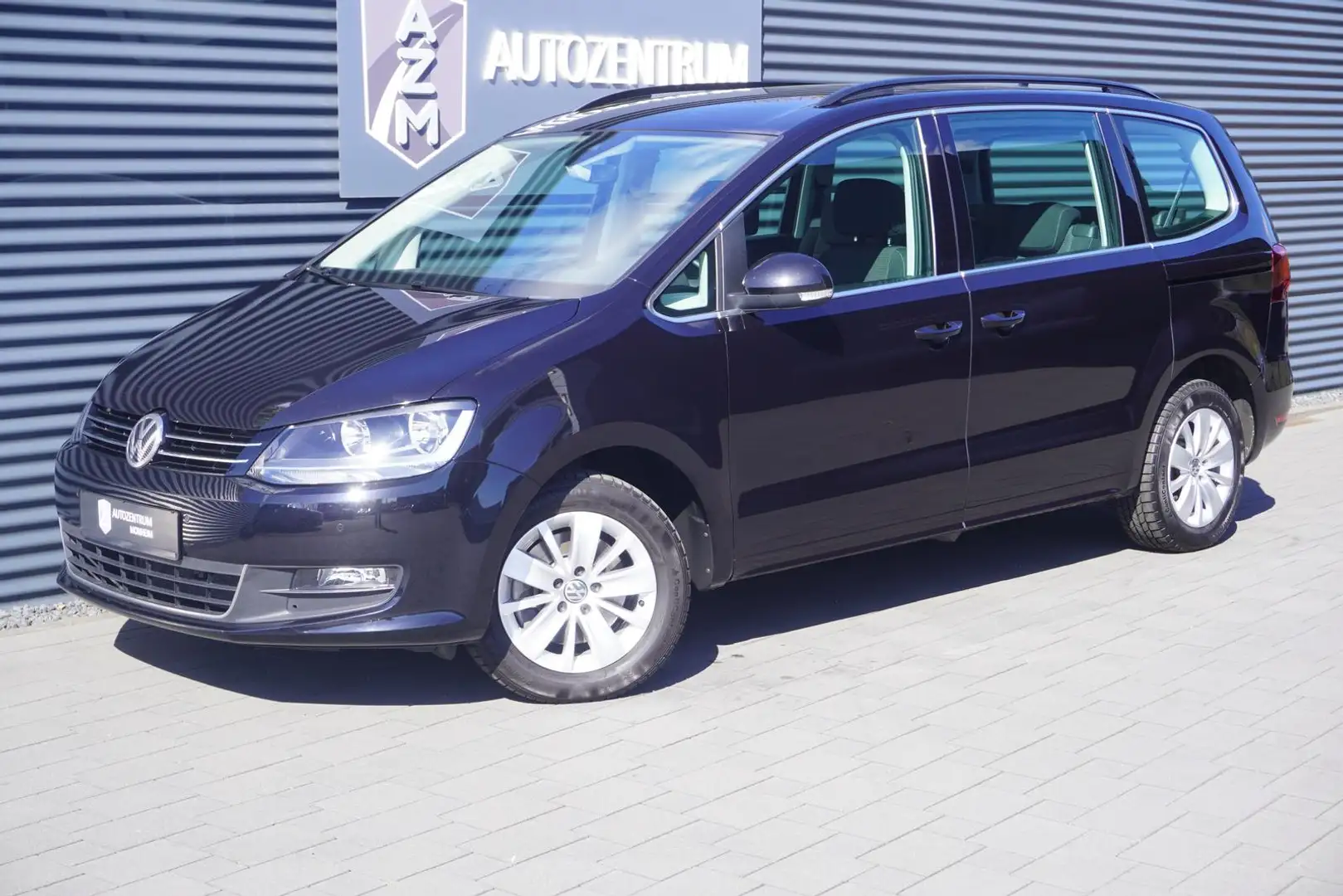 Volkswagen Sharan 1.4 TSI DSG|7-SITZER|AHK|NAVI|SITZHEIZUNG crna - 1