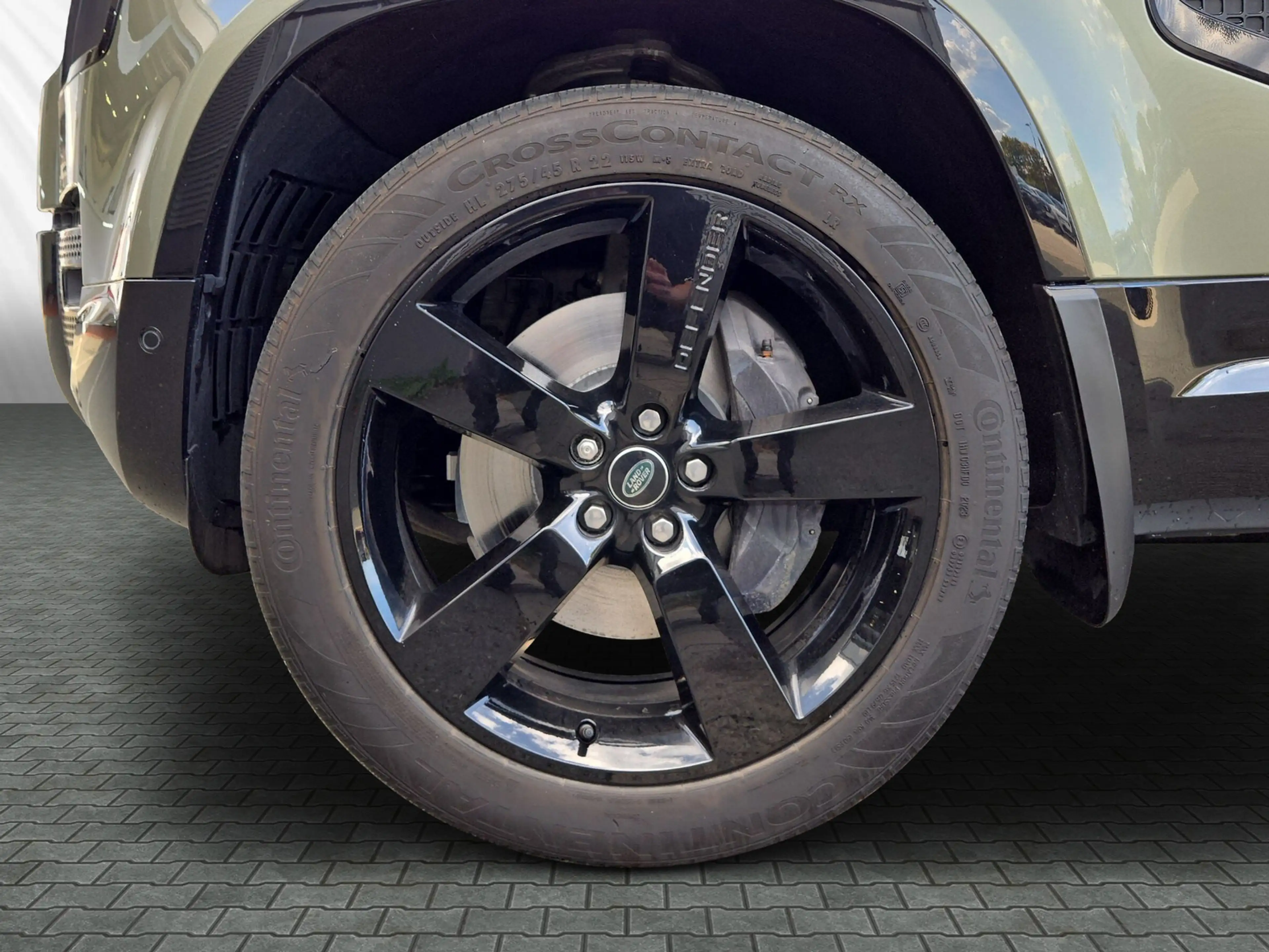 Land Rover Defender 90 D250 X-Dynamic SE Mild-Hybrid — photo 12